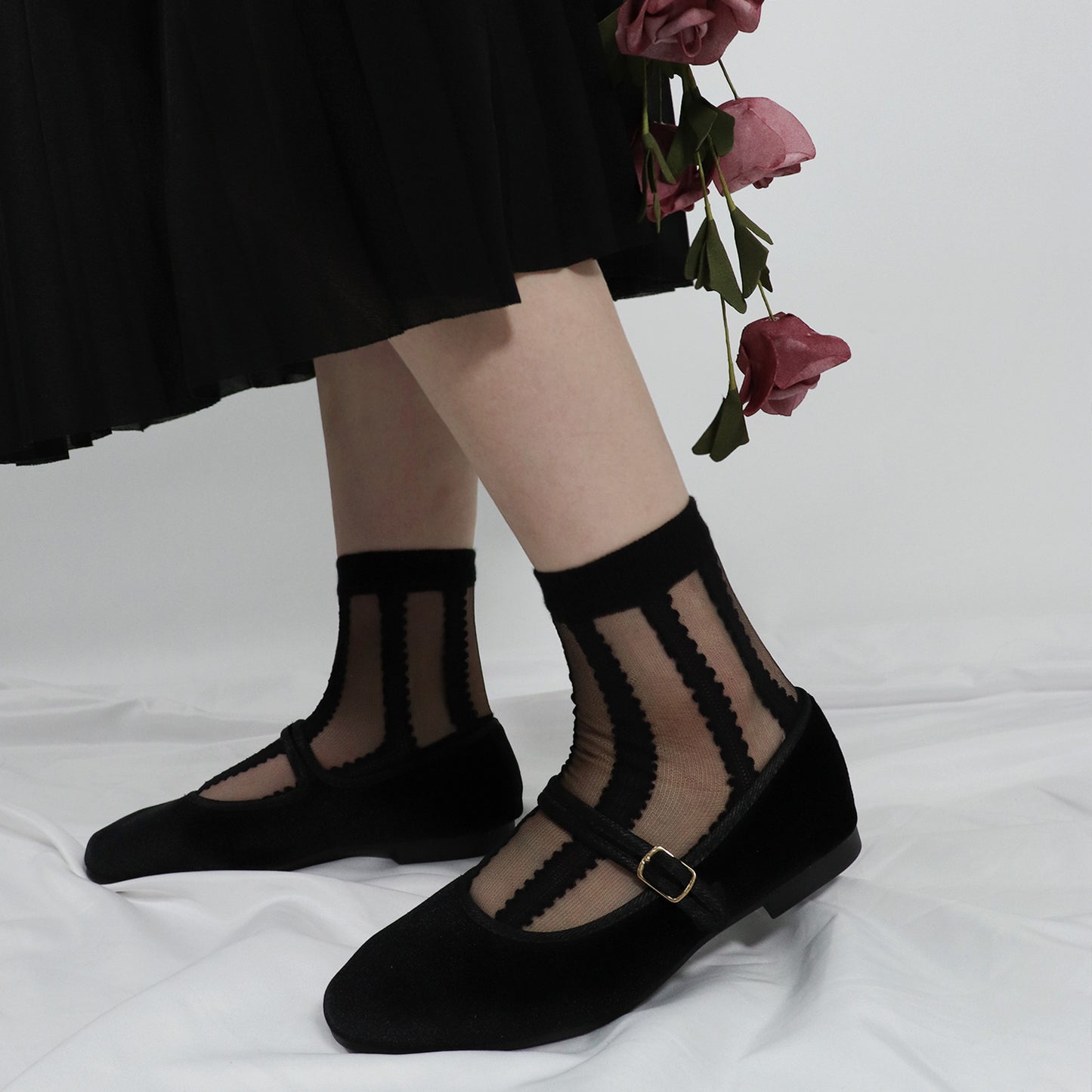 Women's Crew See-Through Simple lace Sheer Socks