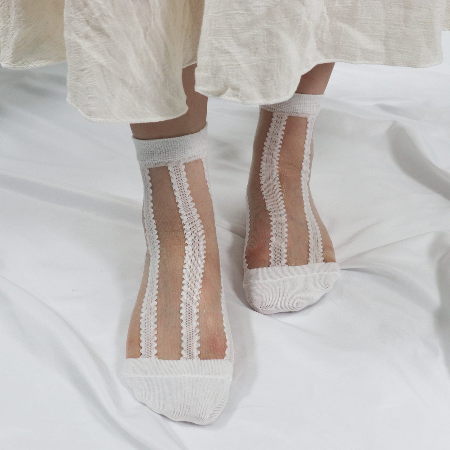 Women's Crew See-Through Simple lace Sheer Socks