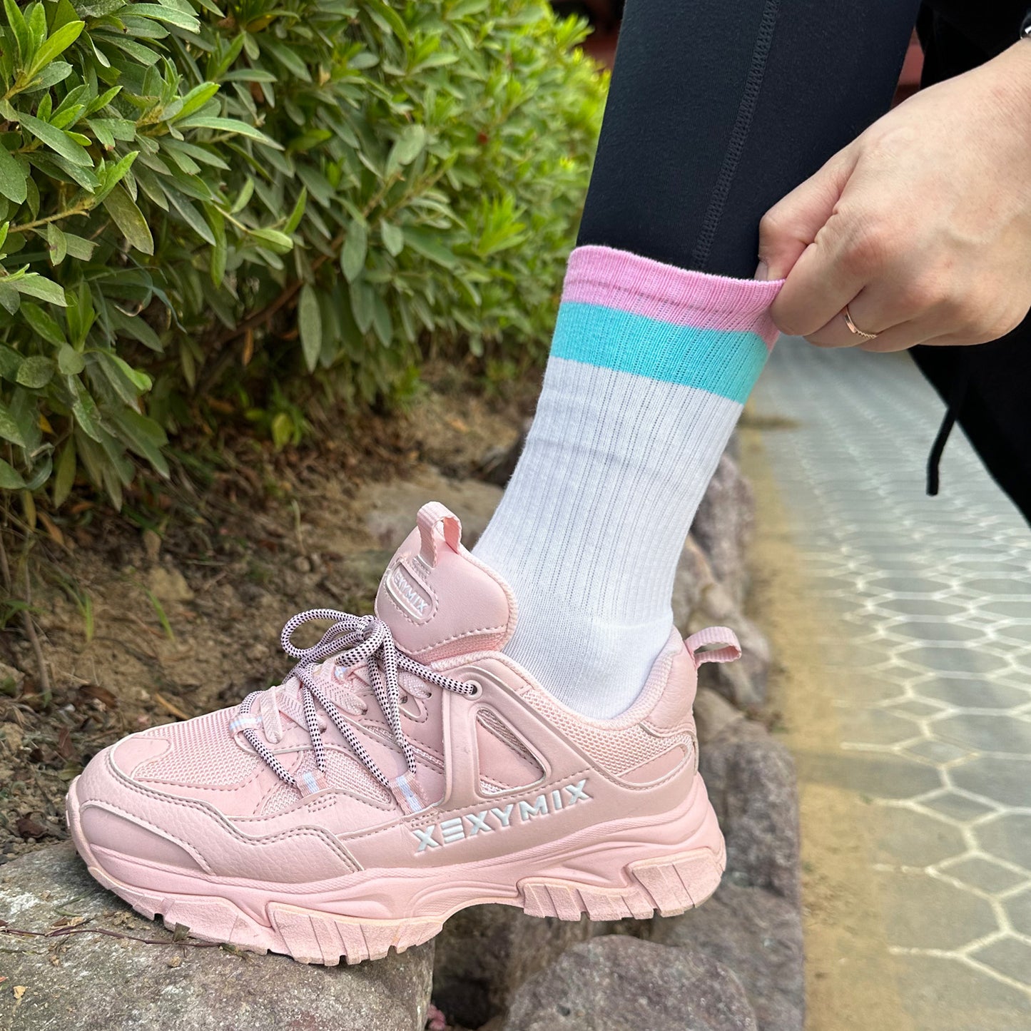 Women's Crew Tennis Court Performance Style 4 Socks