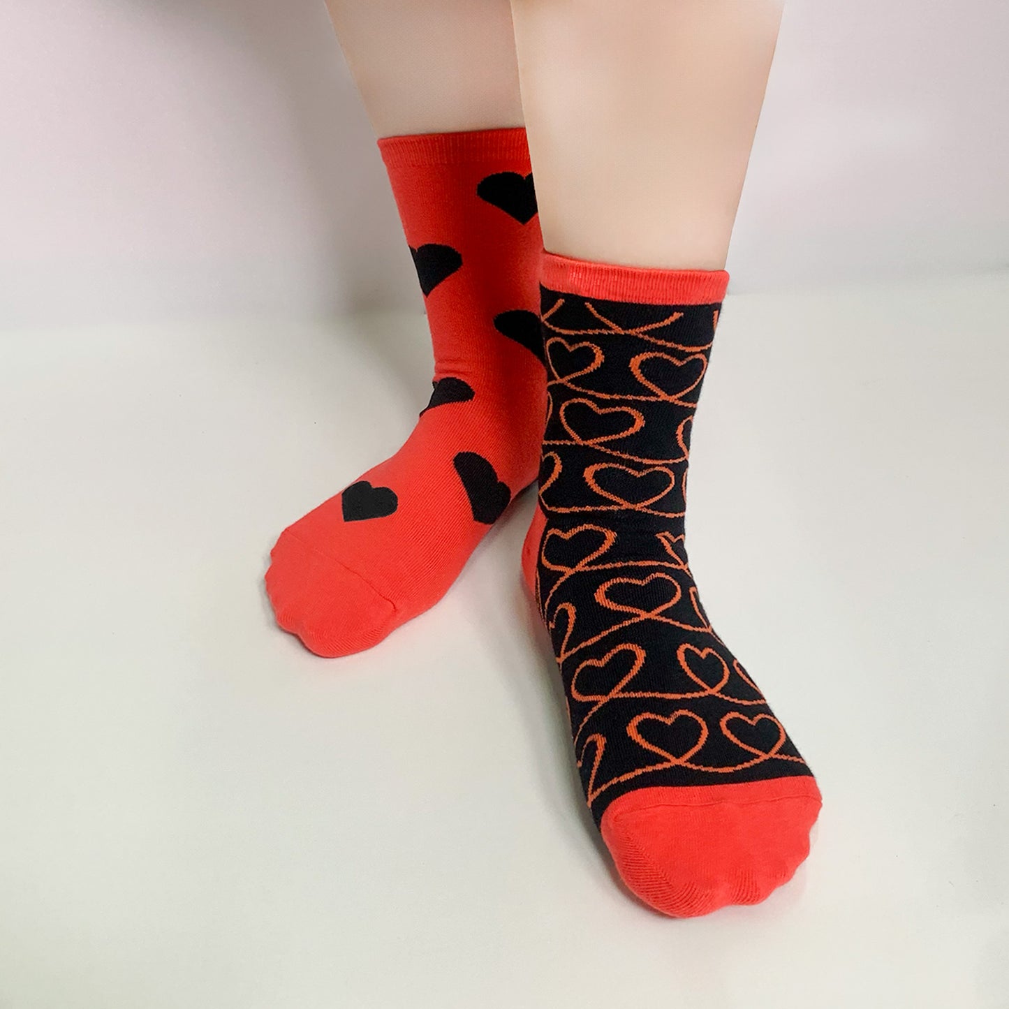 Women's Crew Black & Red Heart Mismatched AB Socks