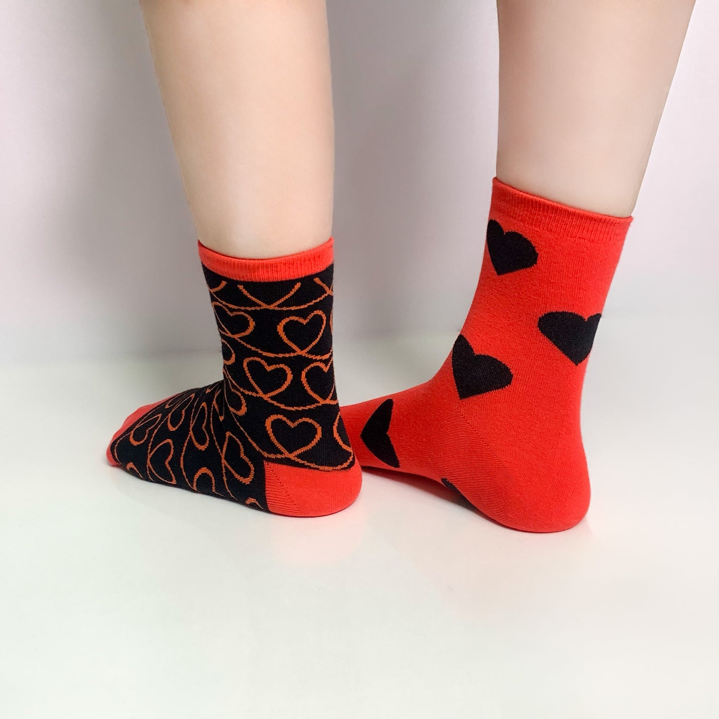 Women's Crew Black & Red Heart Mismatched AB Socks
