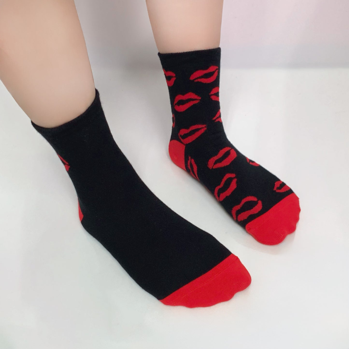 Women's Crew Kiss Mismatched AB Black Socks