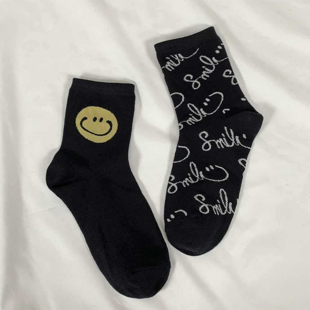 Women's Crew Handwriting Smile Mismatched AB Socks