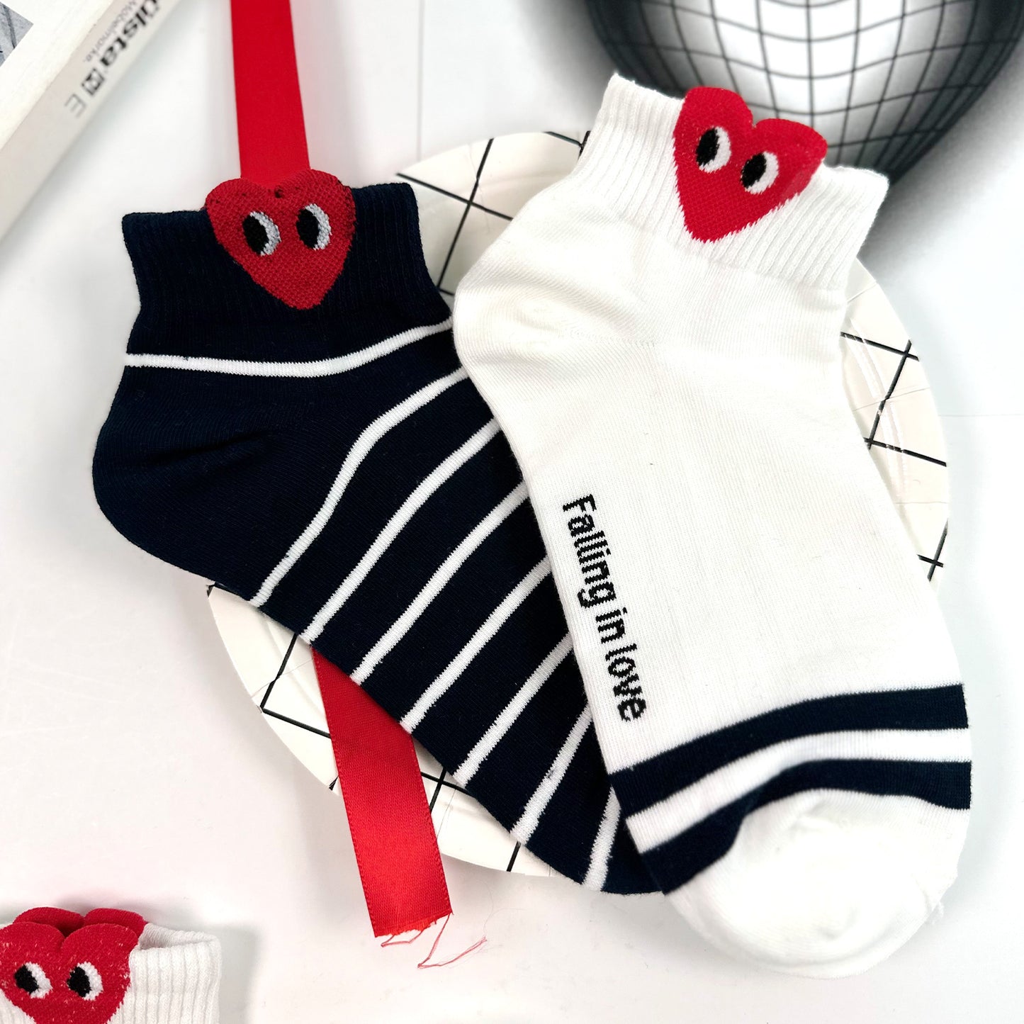 Women's Ankle Falling In Love Socks