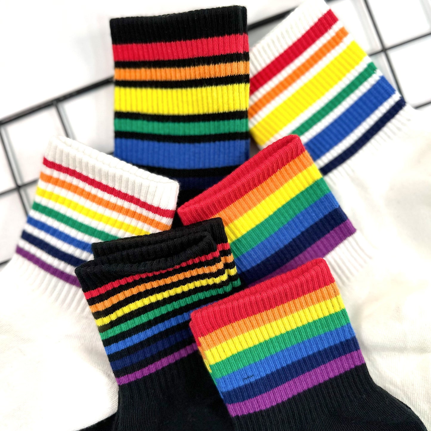 Women's Crew Rainbow Socks