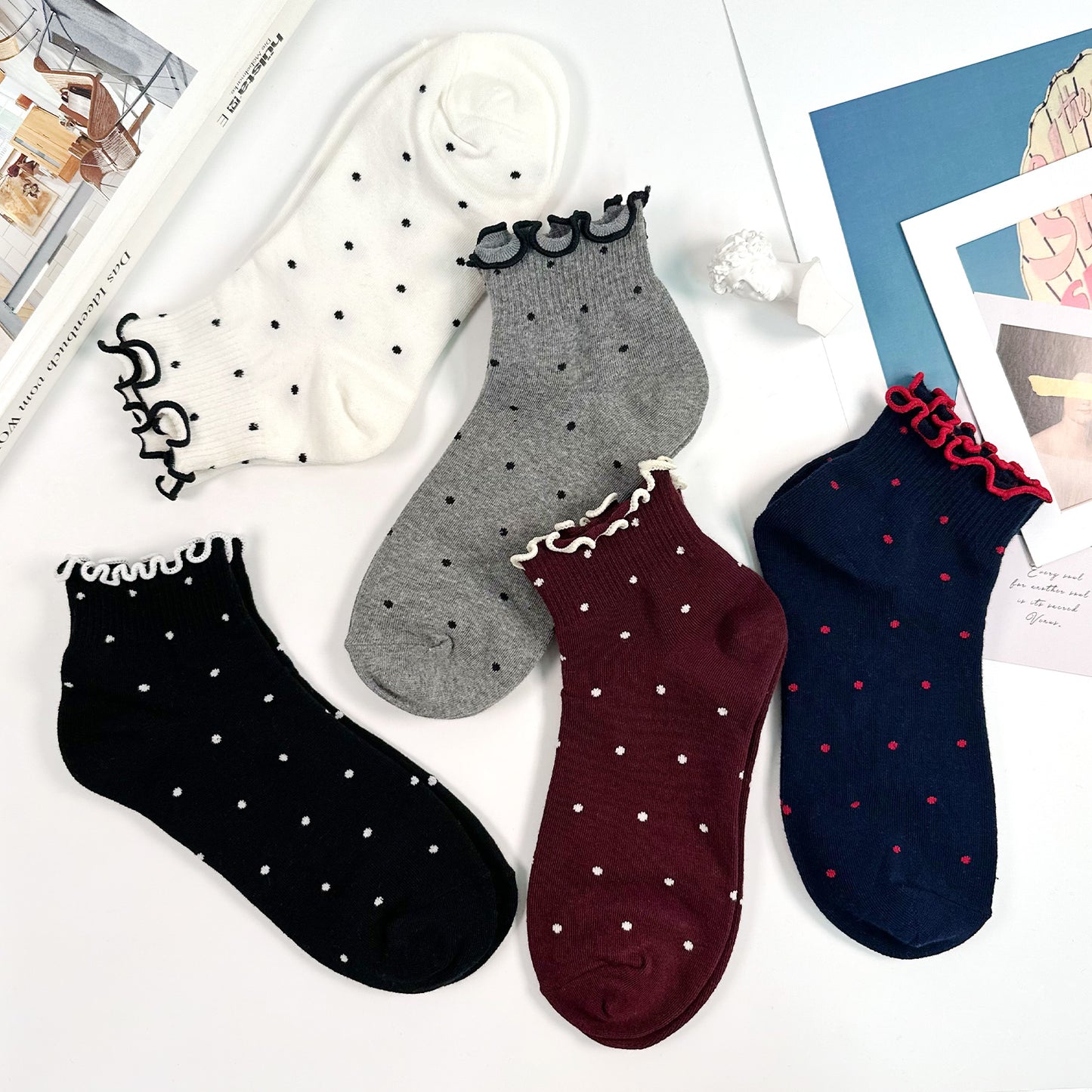 Women's Crew Frill Dot Socks