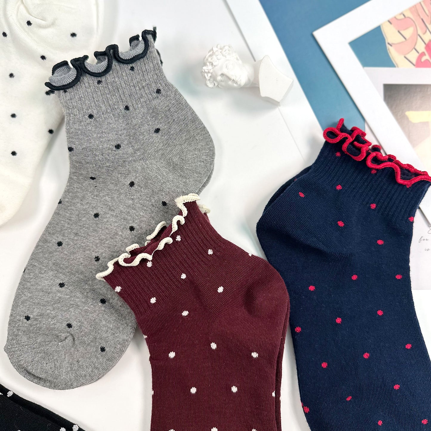 Women's Crew Frill Dot Socks