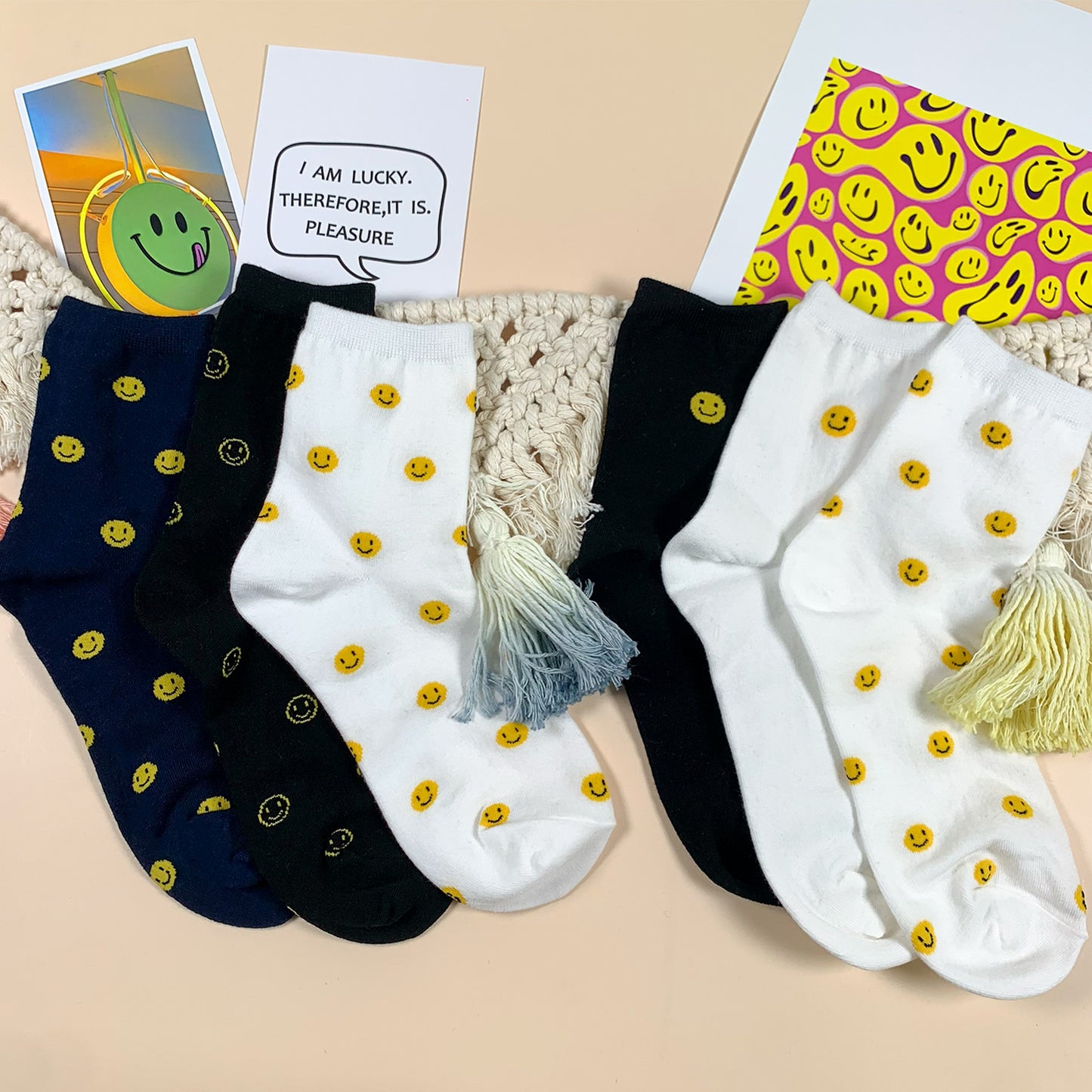 Women's Crew Smile Pattern Socks