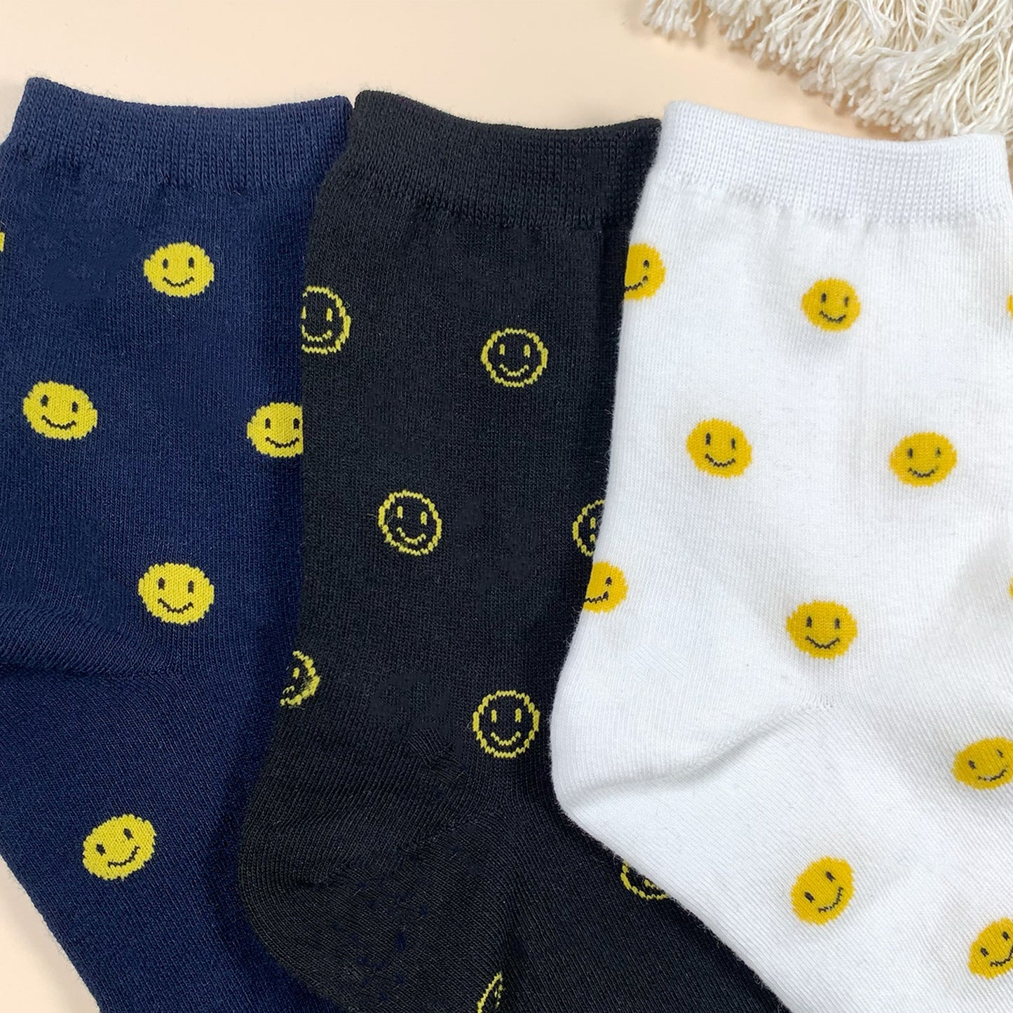 Women's Crew Smile Pattern Socks