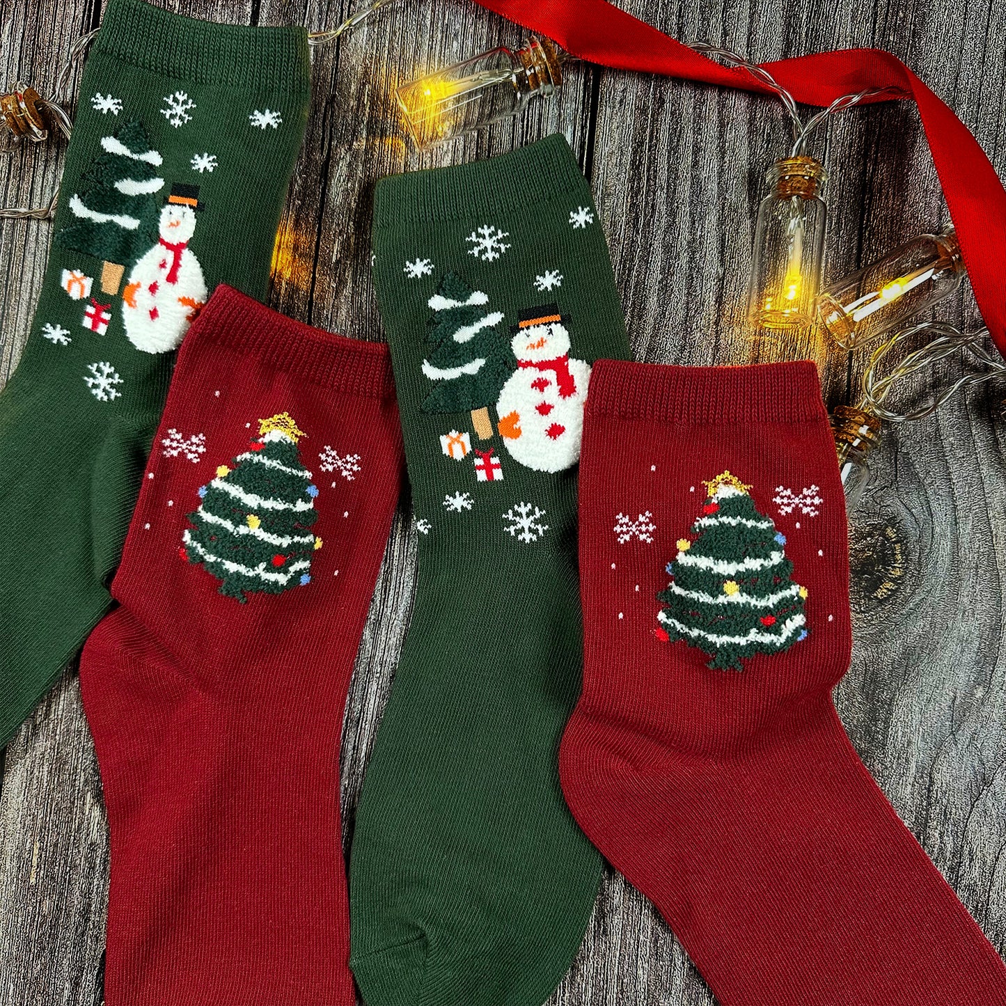 Women's Crew Carol Socks