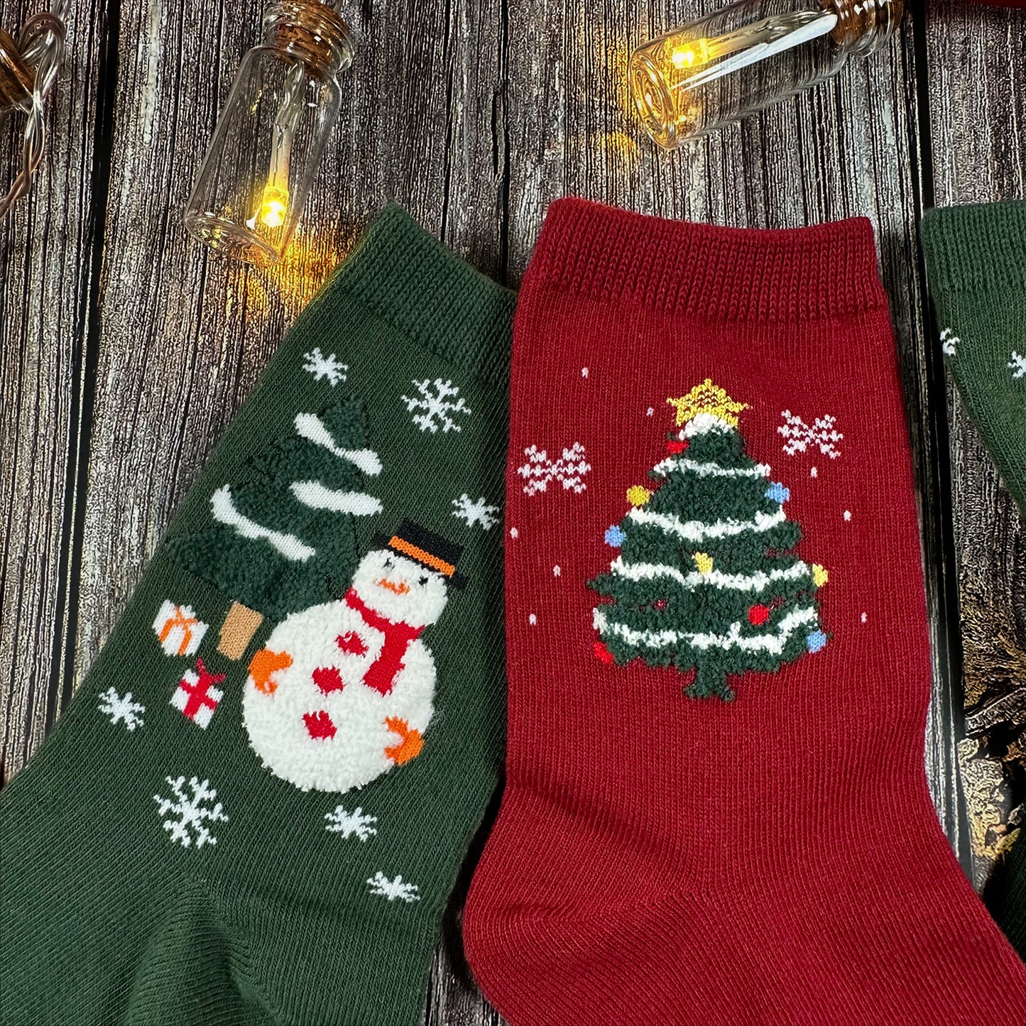 Women's Crew Carol Socks