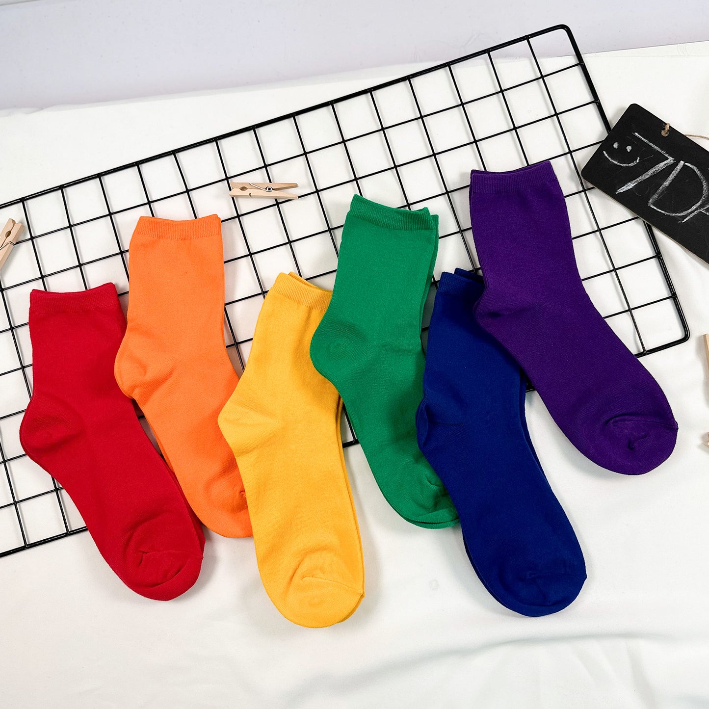 Women's Crew Rainbow Solid Socks