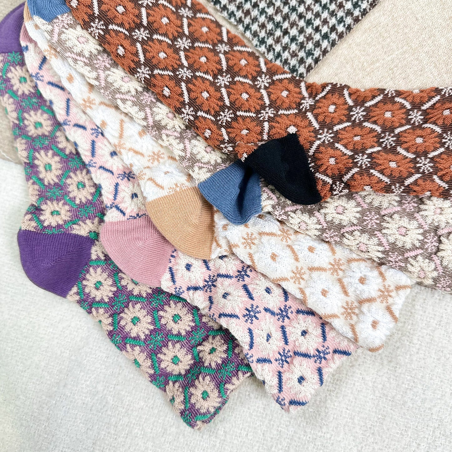 Women's Crew Vintage Flower Socks
