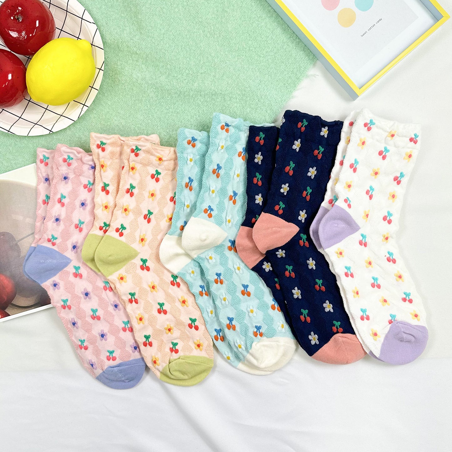 Women's Crew Cherry Knit Socks