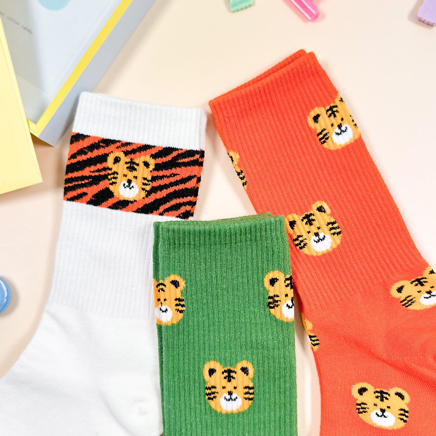 Women's Crew Growl-Growl Socks