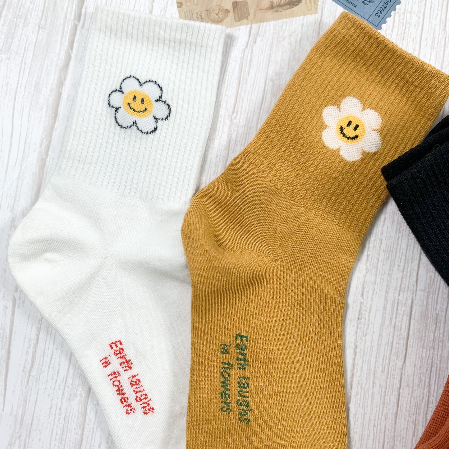 Women's Crew Smile Flower Band Socks