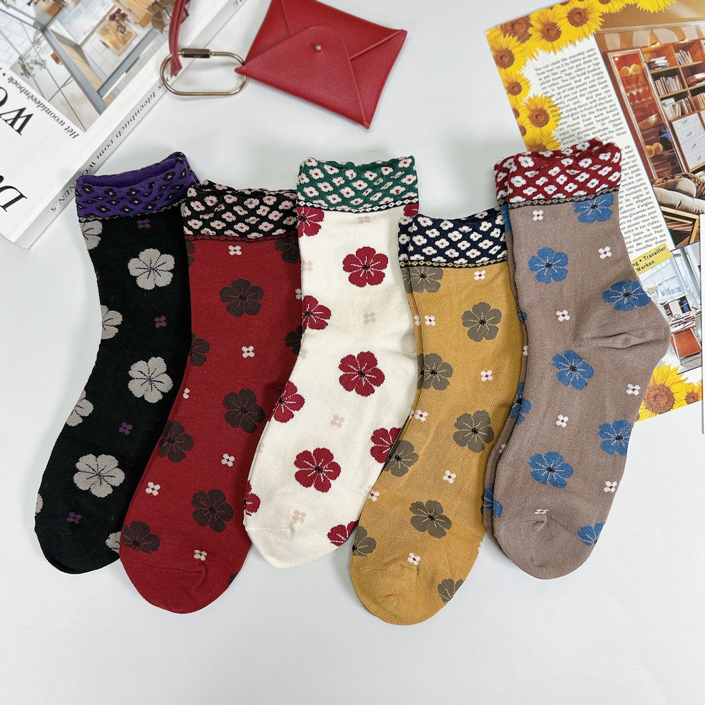 Women's Flower Pattern Crew Socks