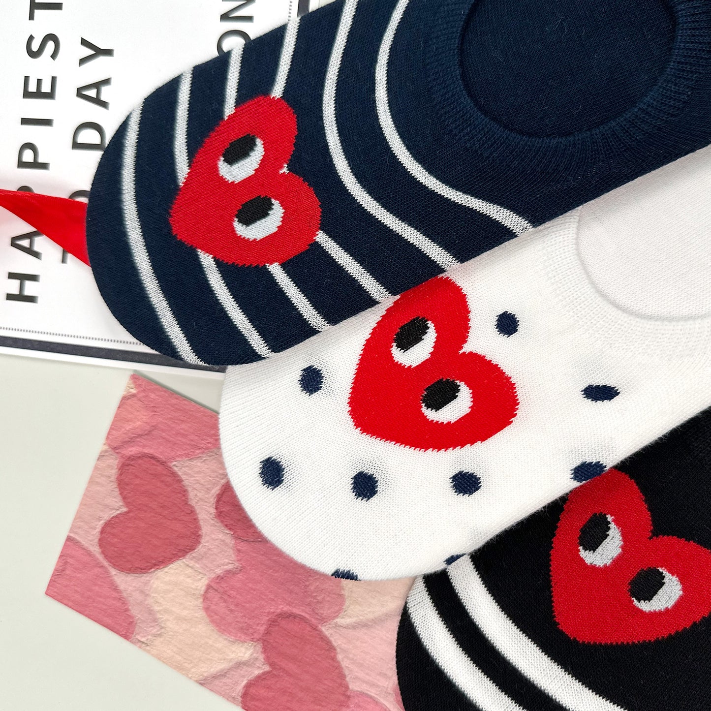 Women's No Show Falling In Love Socks