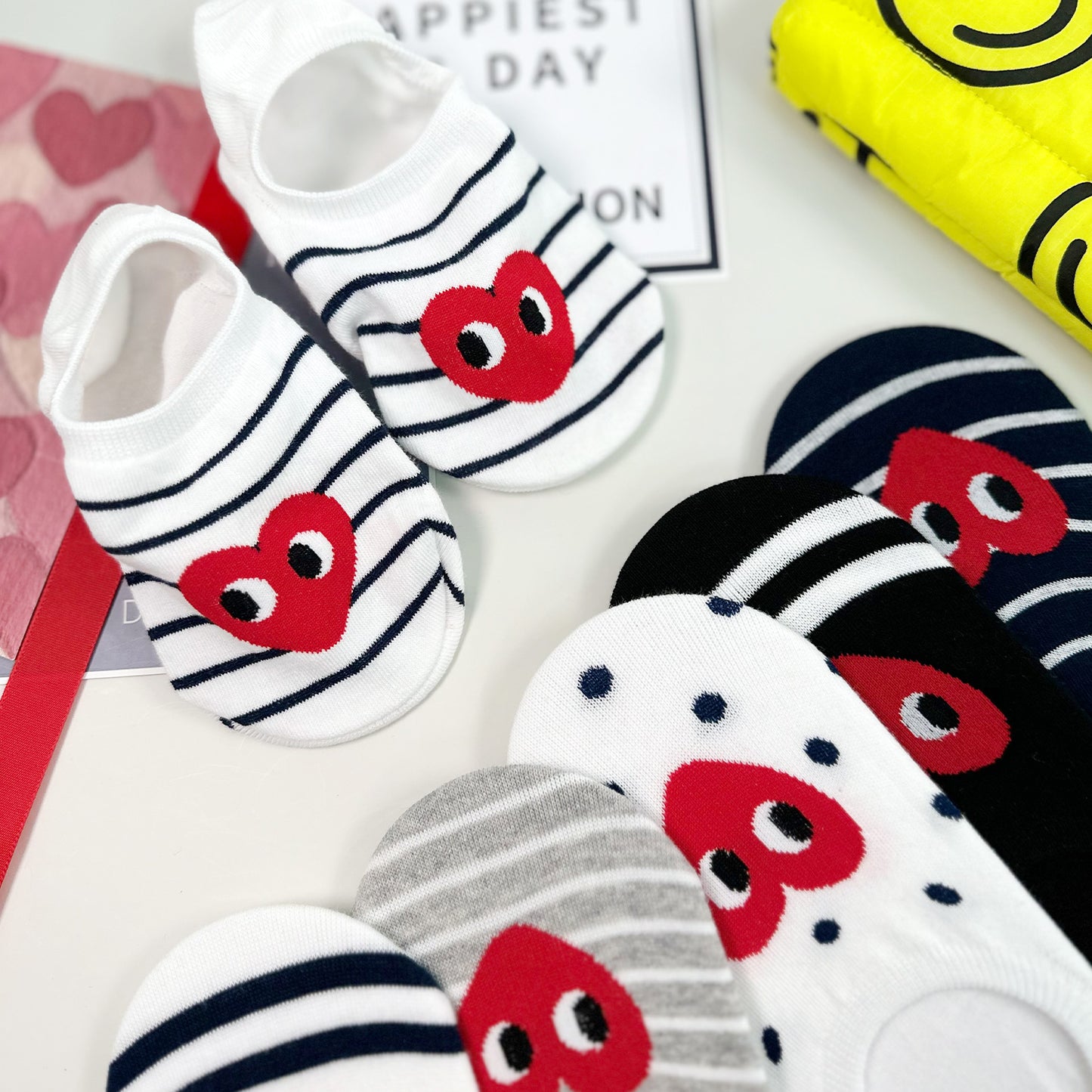 Women's No Show Falling In Love Socks