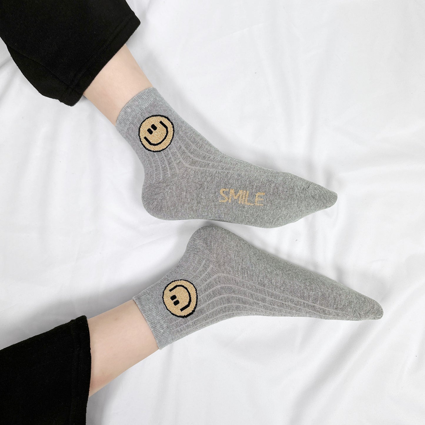 Women's Crew Simple Smile Socks