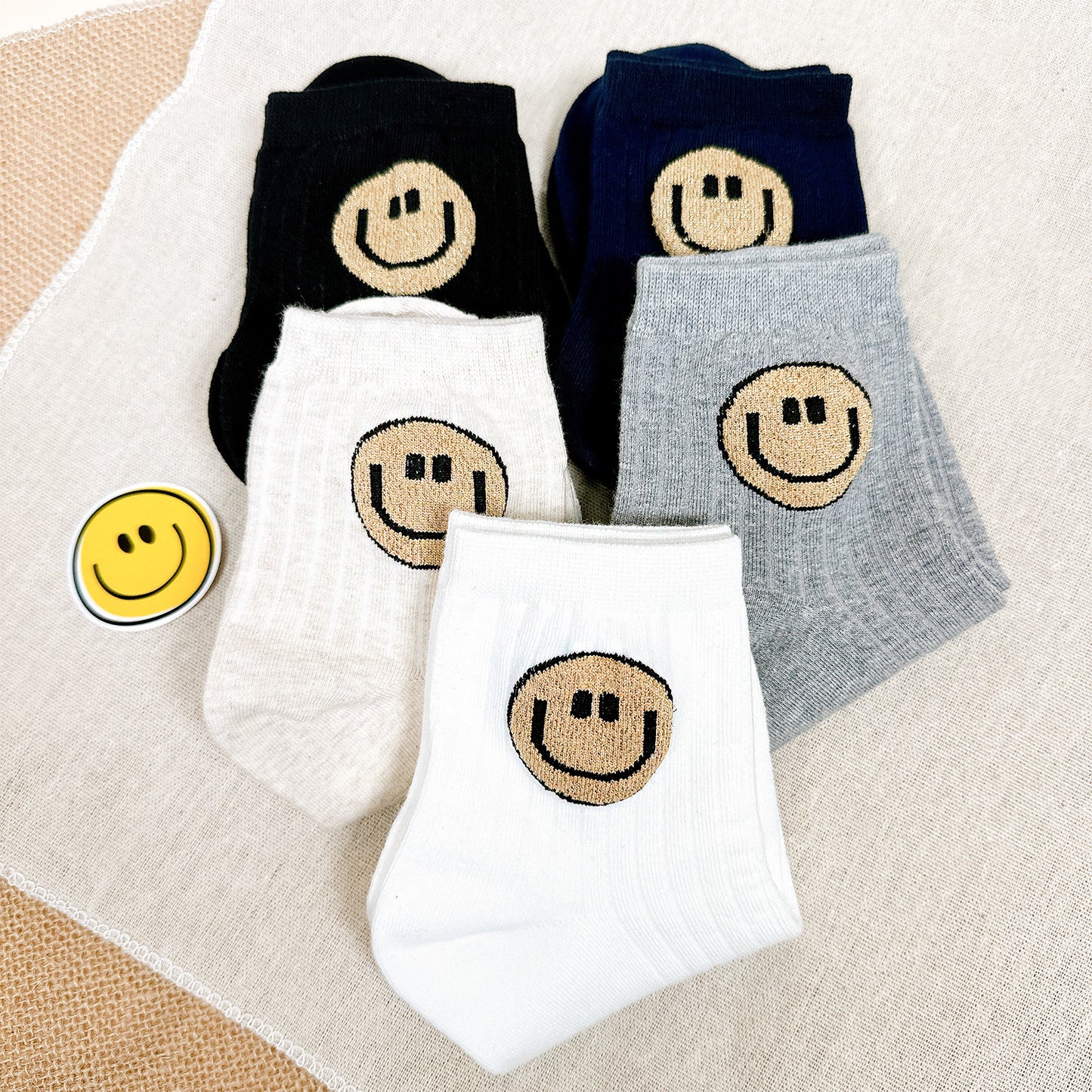 Women's Crew Simple Smile Socks