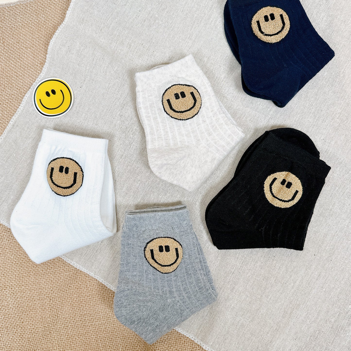Women's Crew Simple Smile Socks