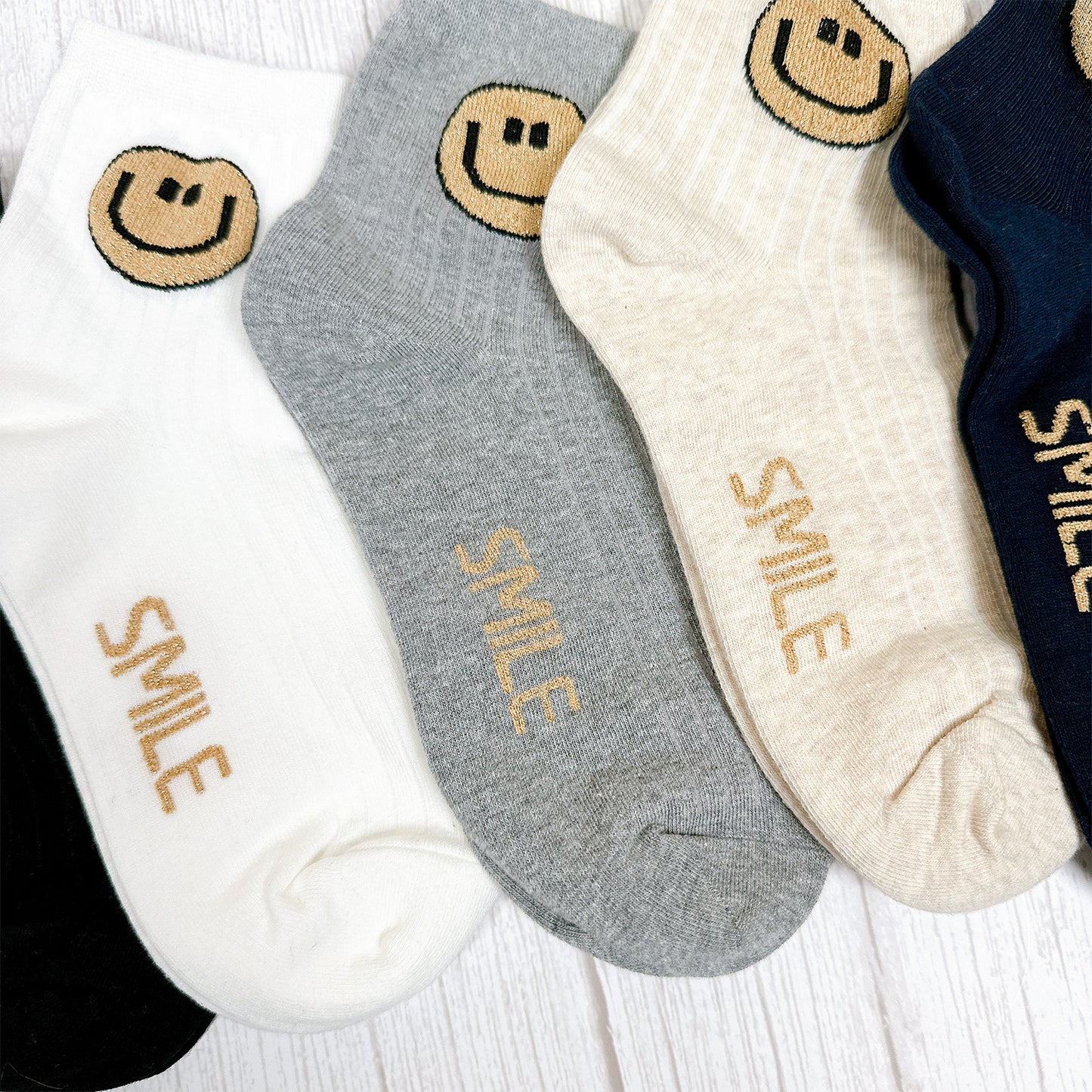 Women's Crew Simple Smile Socks