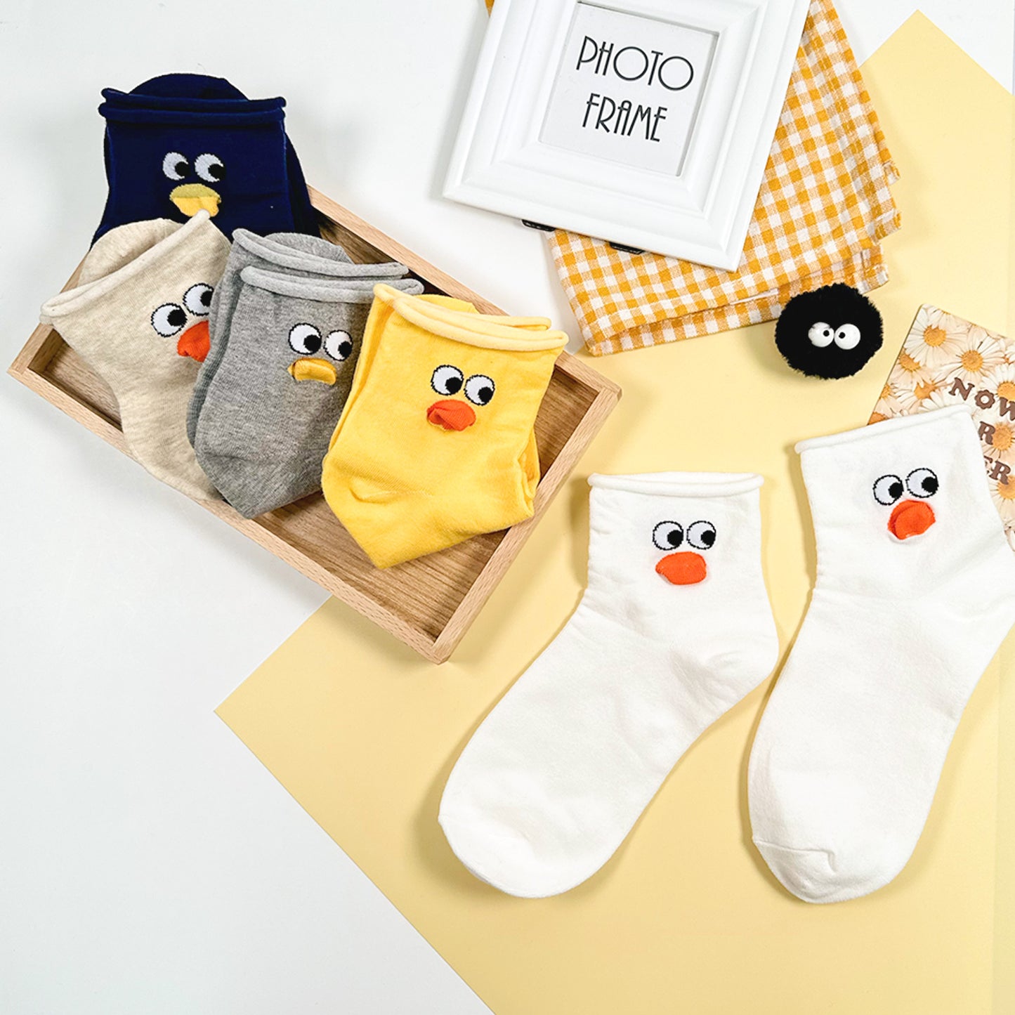 Women's Crew Look At My Eyes Socks