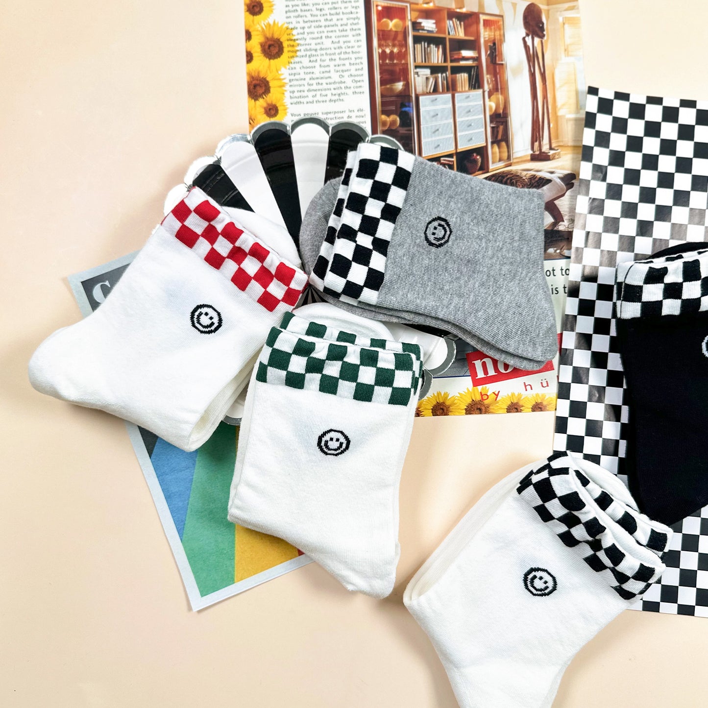 Women's Crew Check Smile Socks