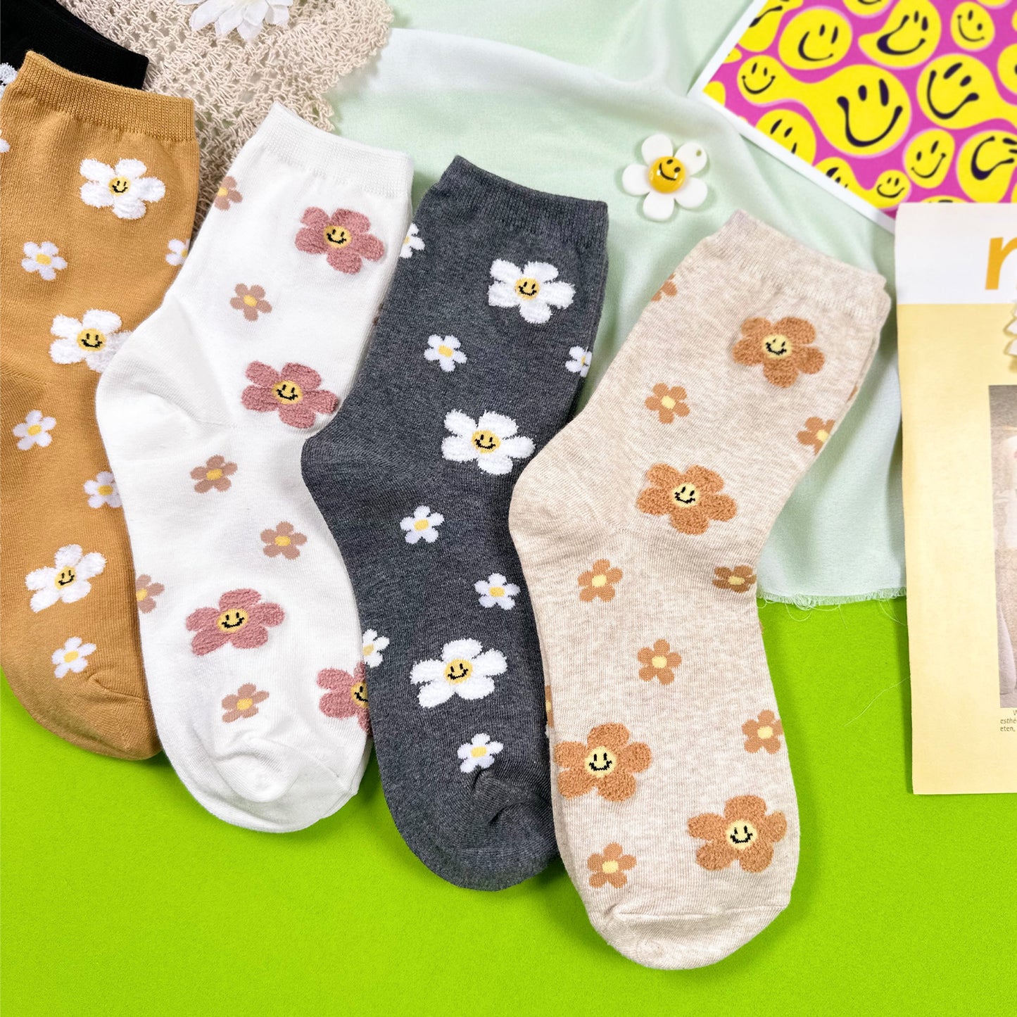 Women's Crew Fluffy Flower Socks