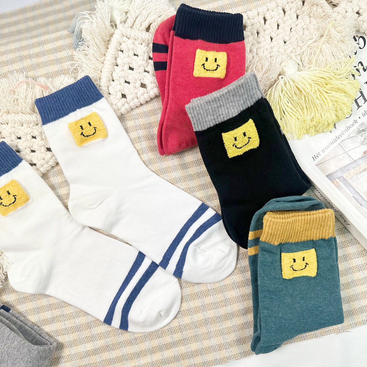 Women's Crew Fluffy Coloring Stripe Socks