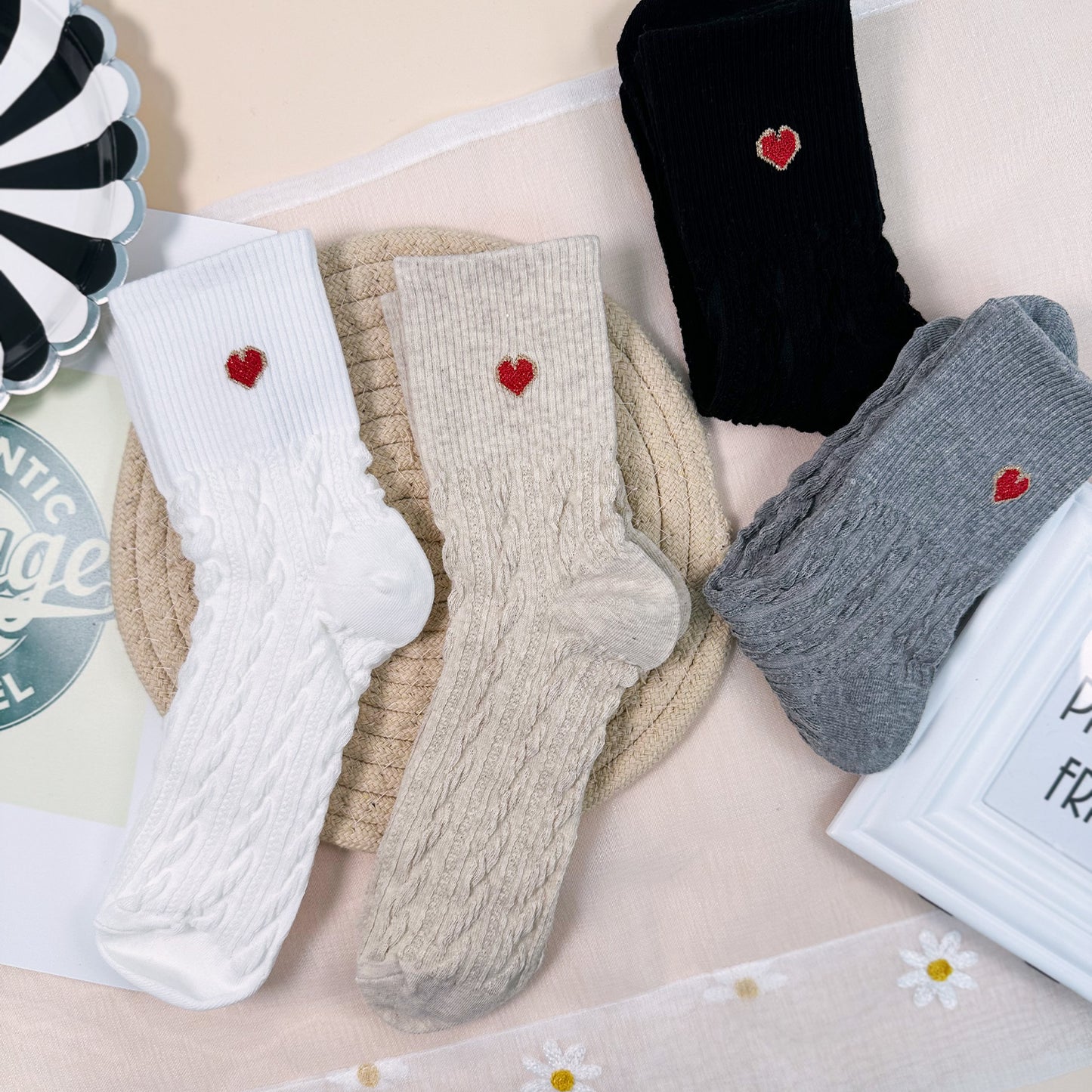 Women's Crew Twisted Heart Socks