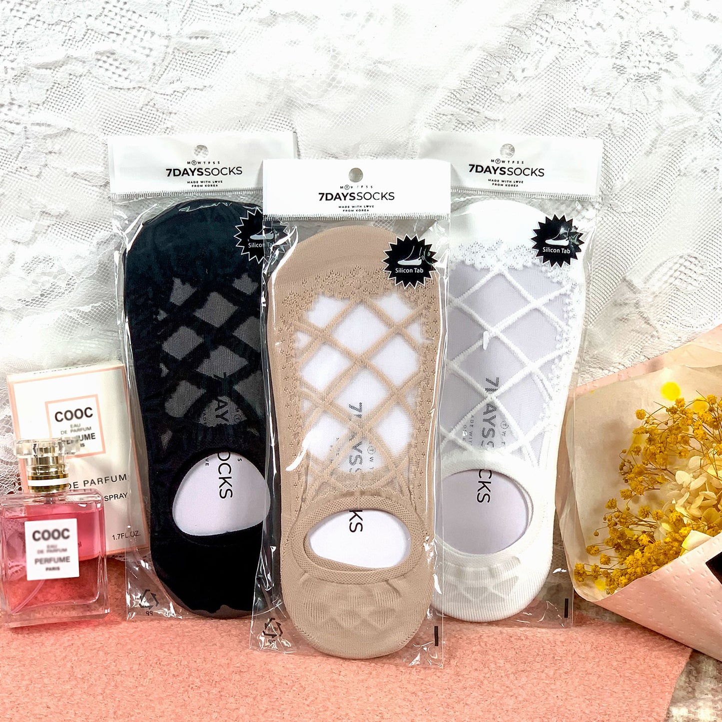 Women's No Show See-Through Lace Darling Socks