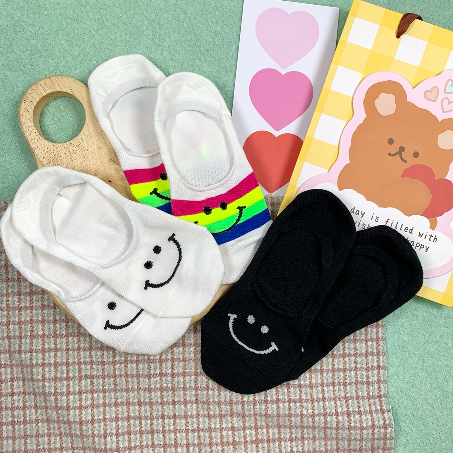 Women's No Show Smiley Face Socks