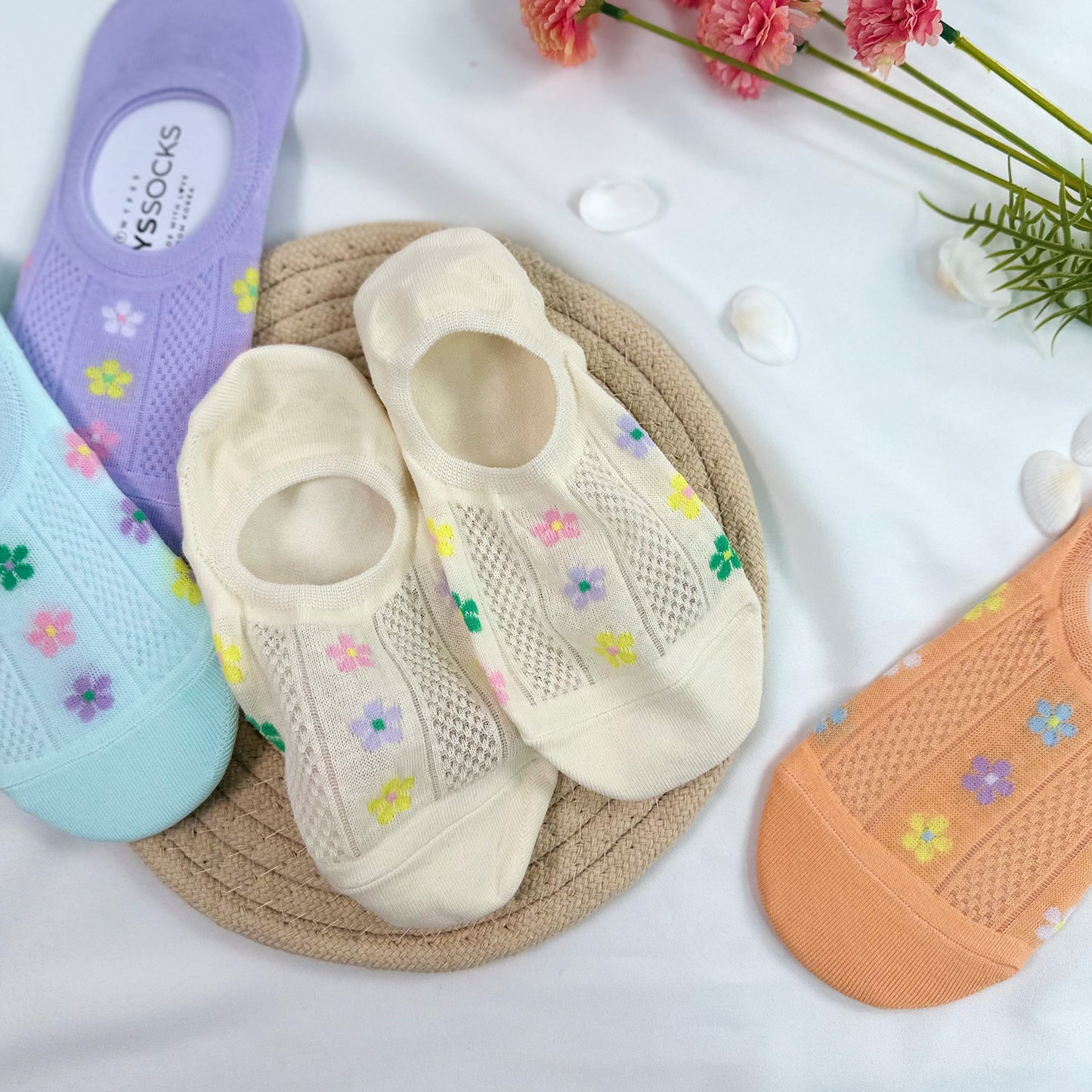 Women's No Show See-Through Pastel Flower Socks