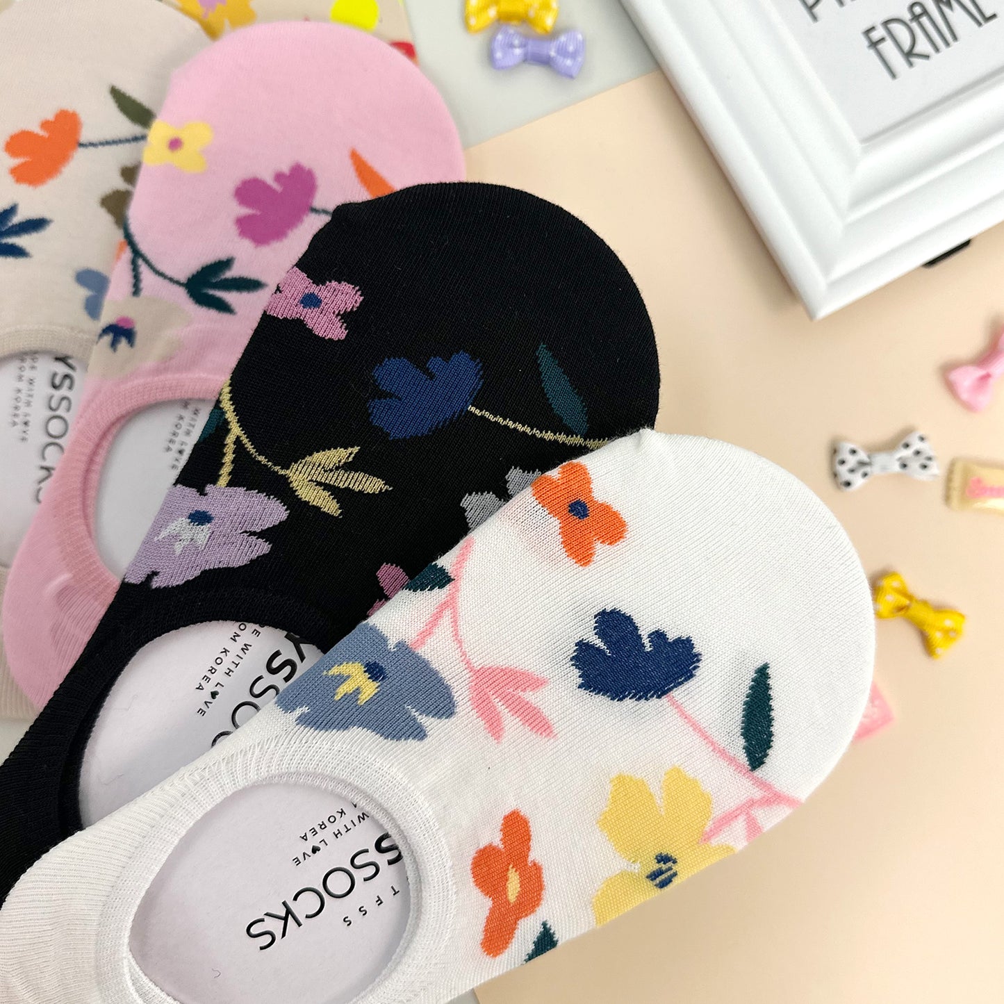 Women's No Show Fleur Flower Socks