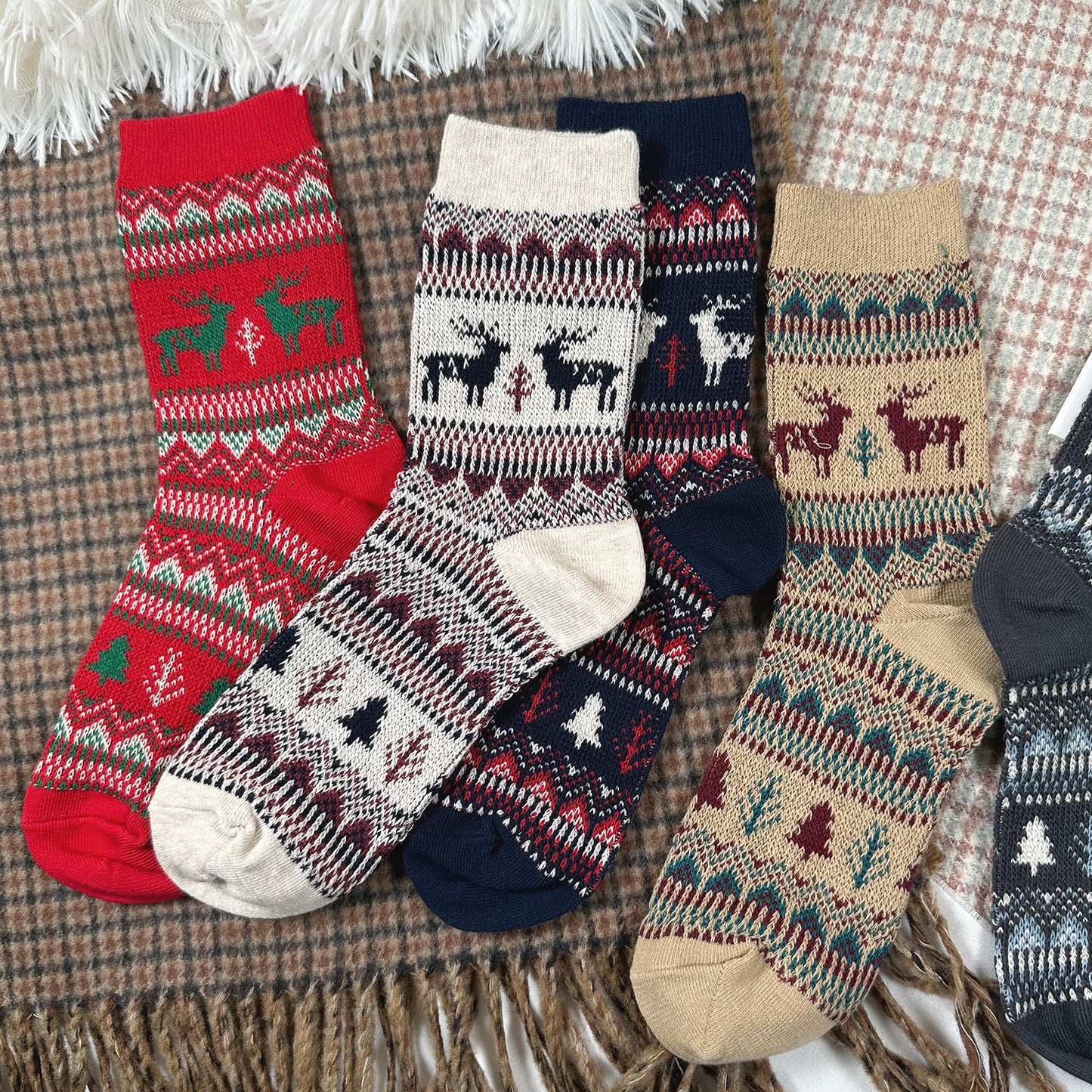 Women's Crew Winter Nordic Deer Jacquard Socks
