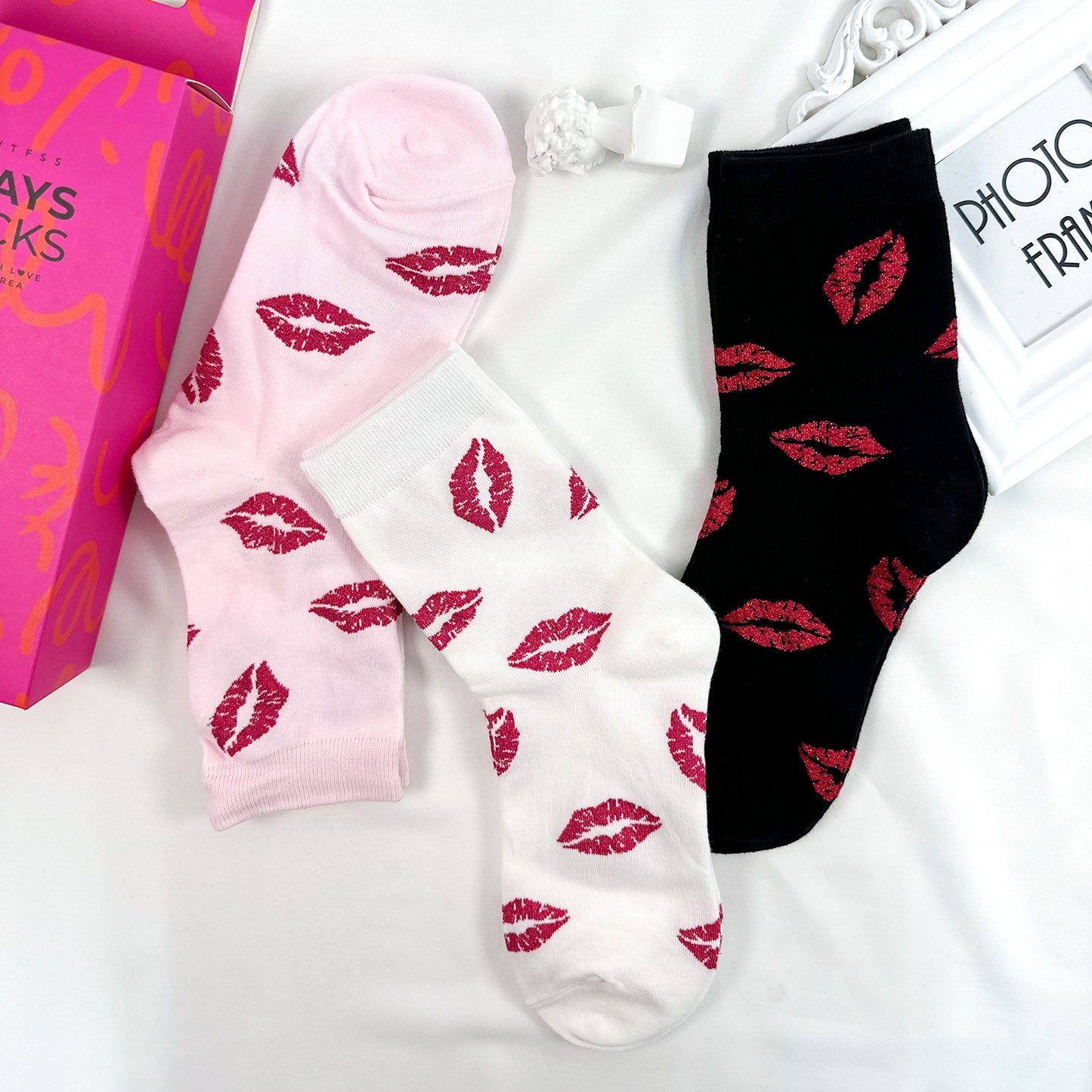 Women's Crew Kiss Socks