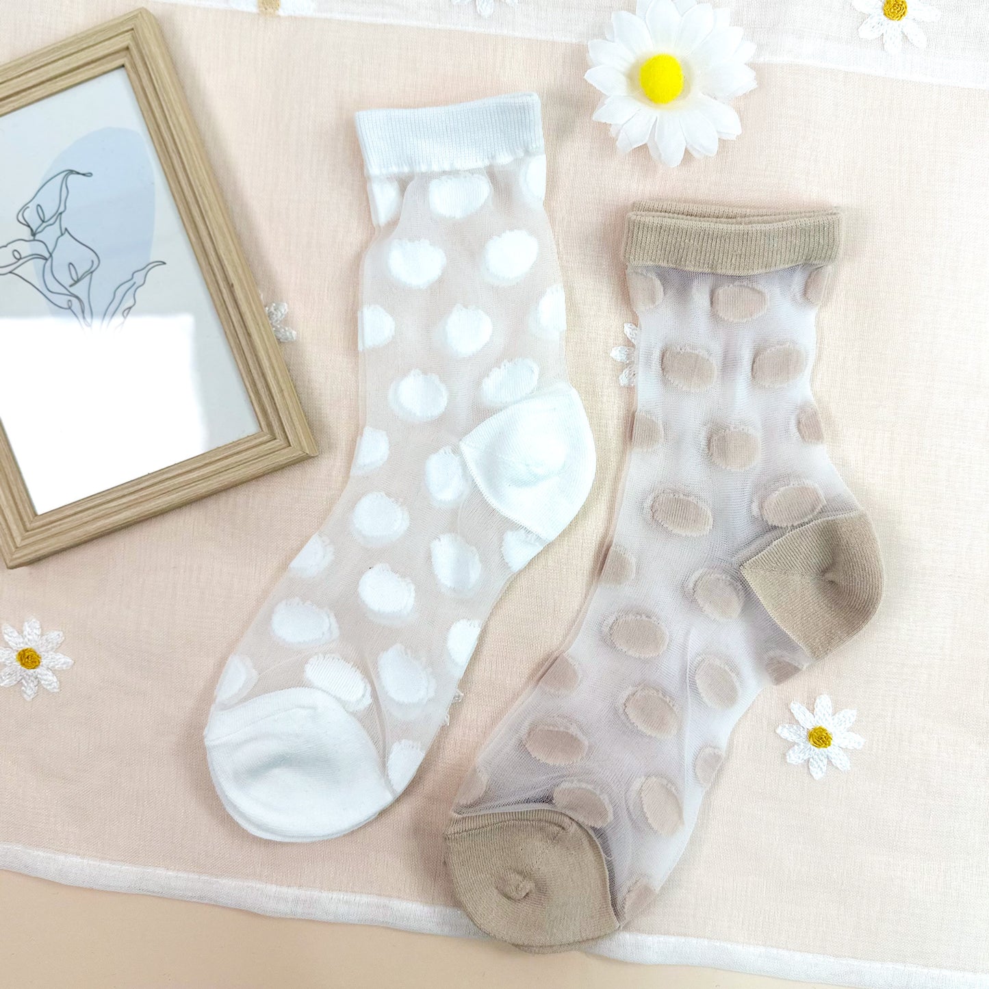 Women's Crew See-Through Basic Dot Socks