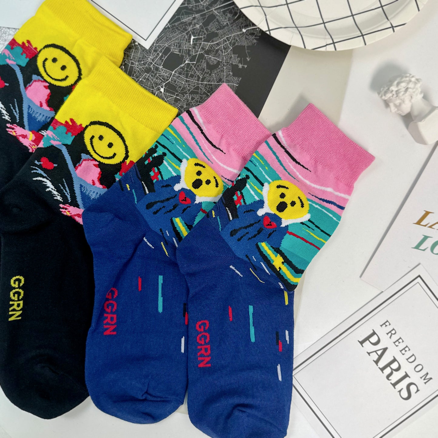 Women's Crew Smile Famous Painting Socks