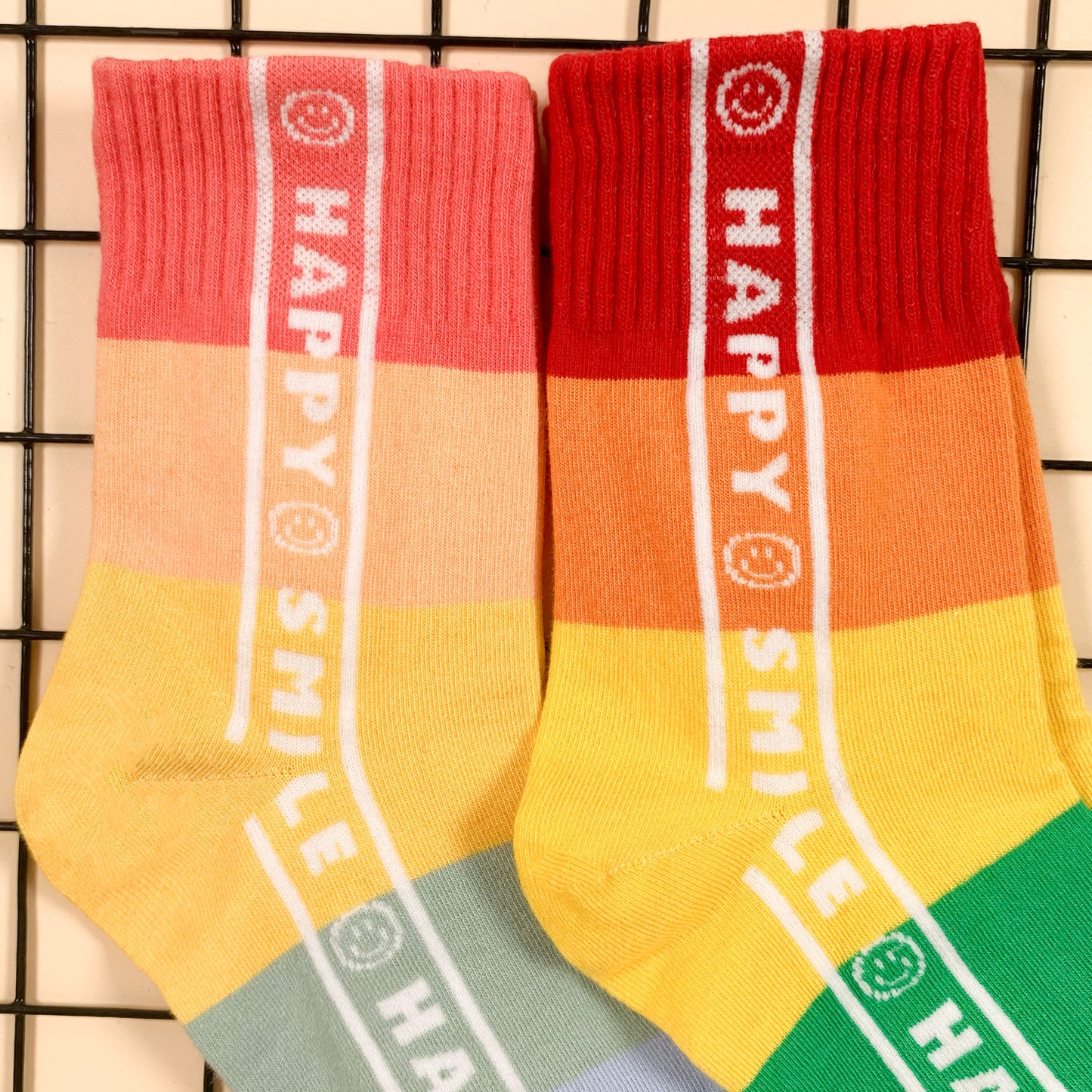 Women's Crew Rainbow Happy Smile Socks
