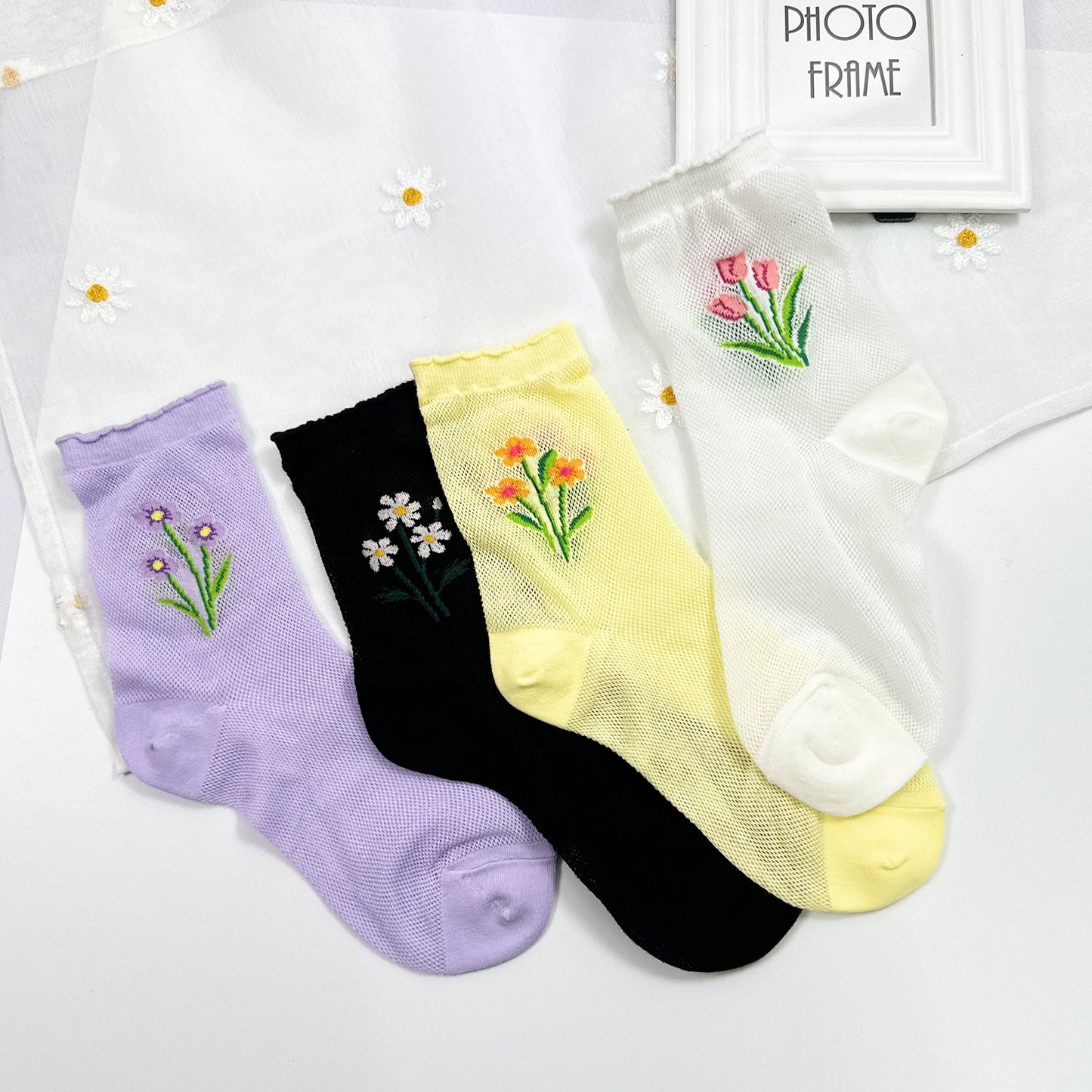 Women's Crew Mesh Romantic Day Socks