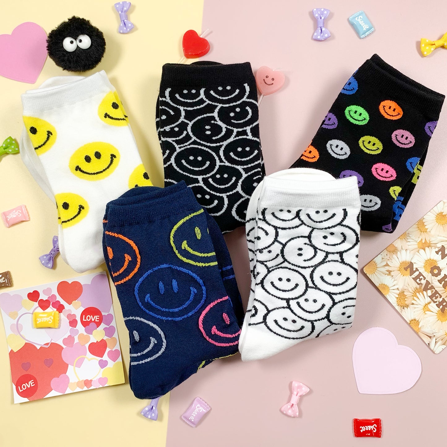 Women's Crew Smile World Socks