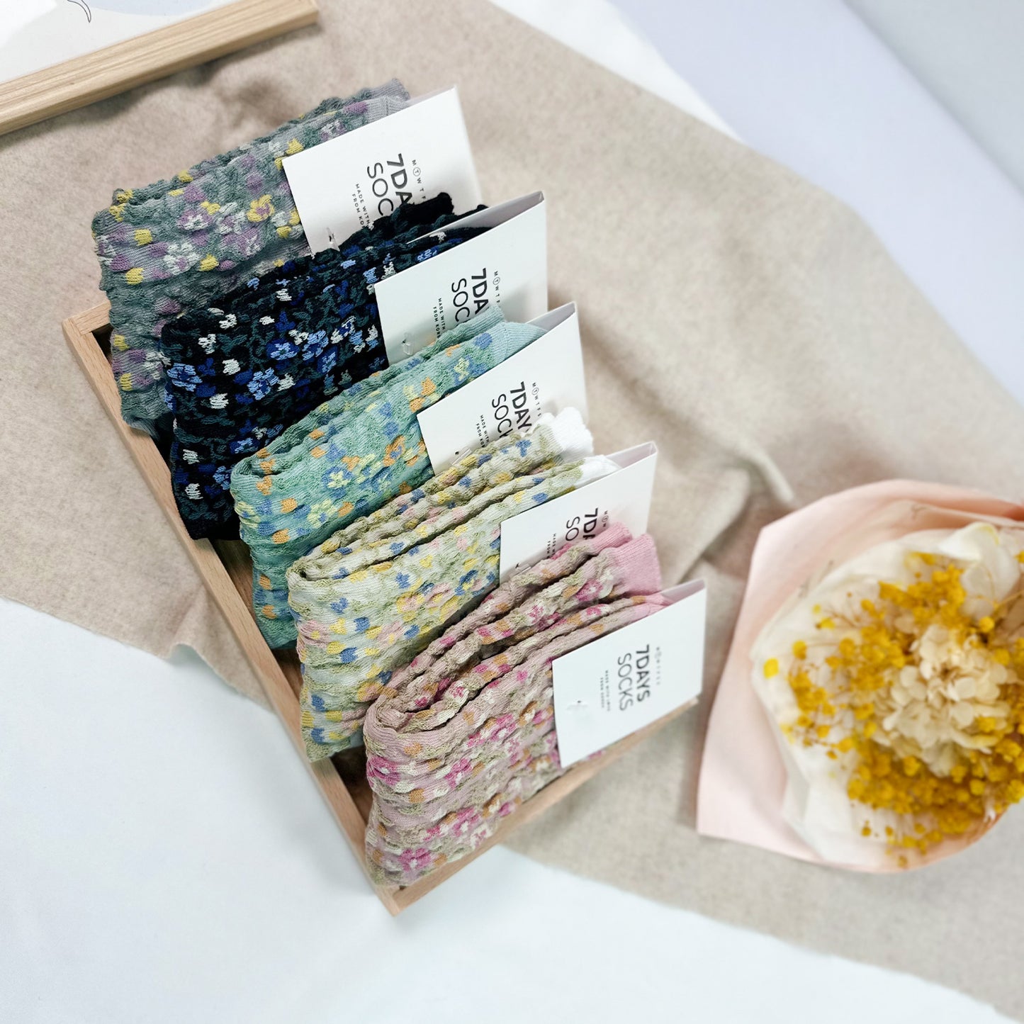 Women's Crew Mori Garden Flower Socks