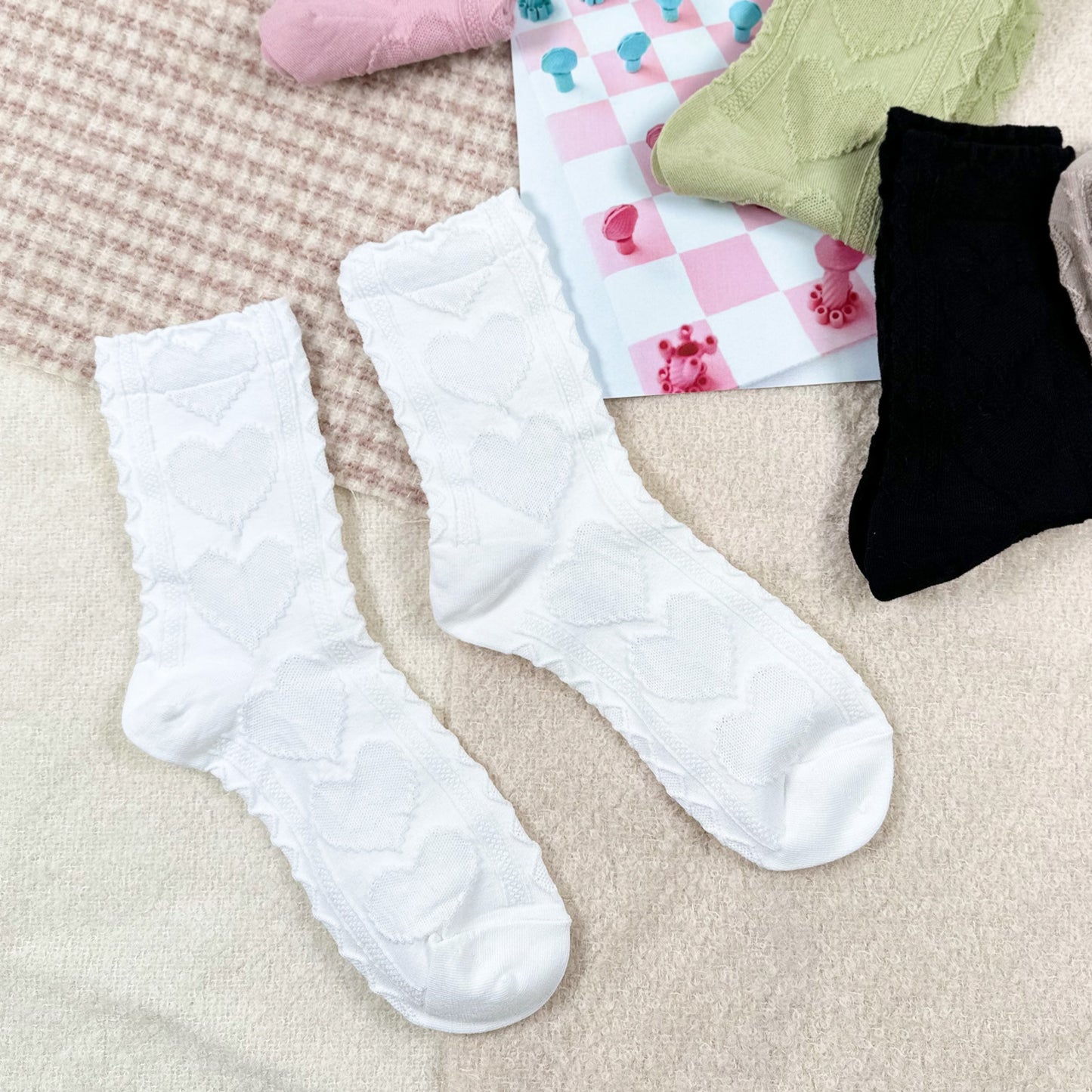 Women's Crew Heart Twist Socks