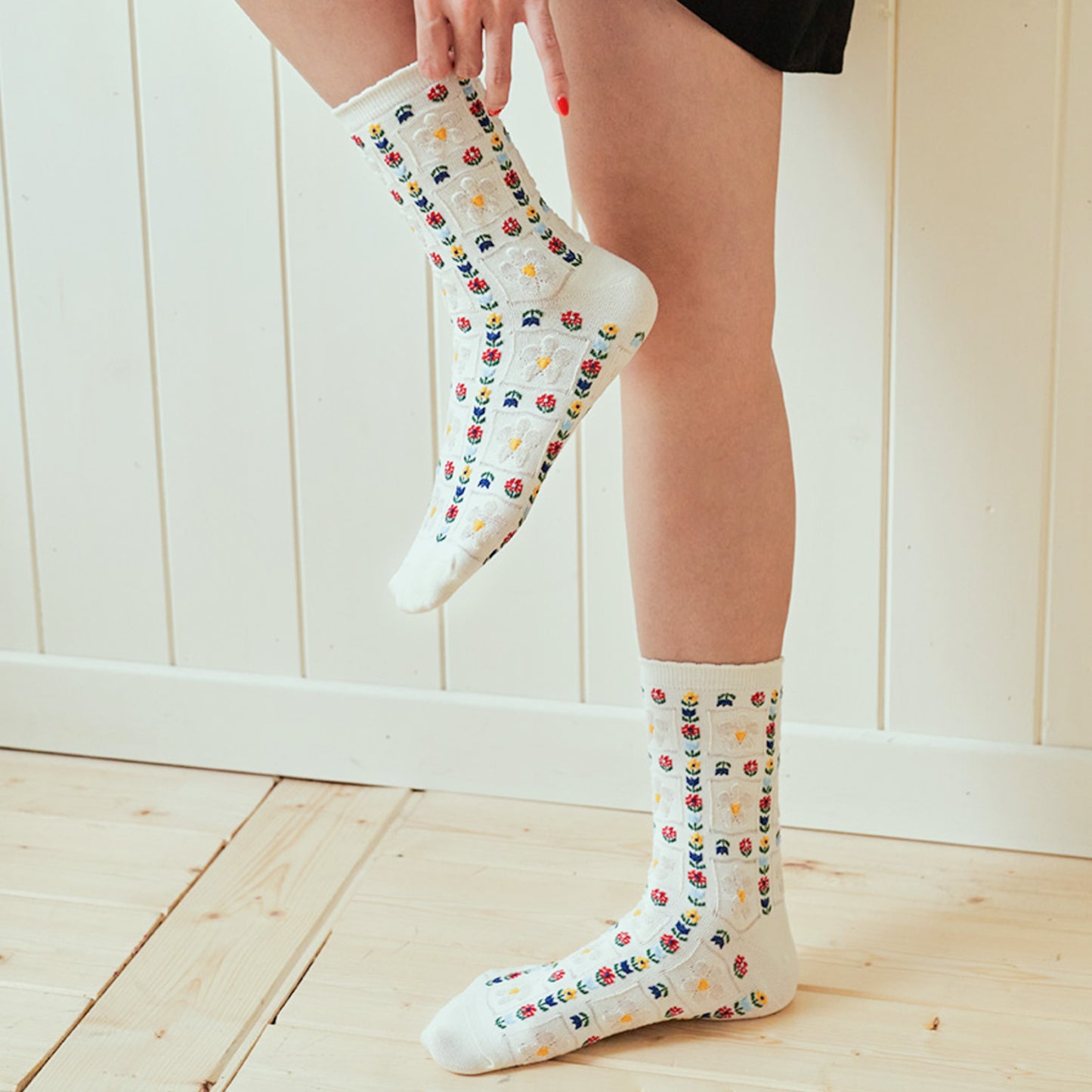Women's Crew Grid Flower Socks