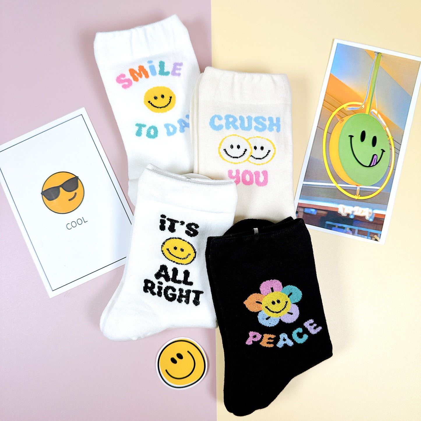 Women's Smile Culture Crew Socks