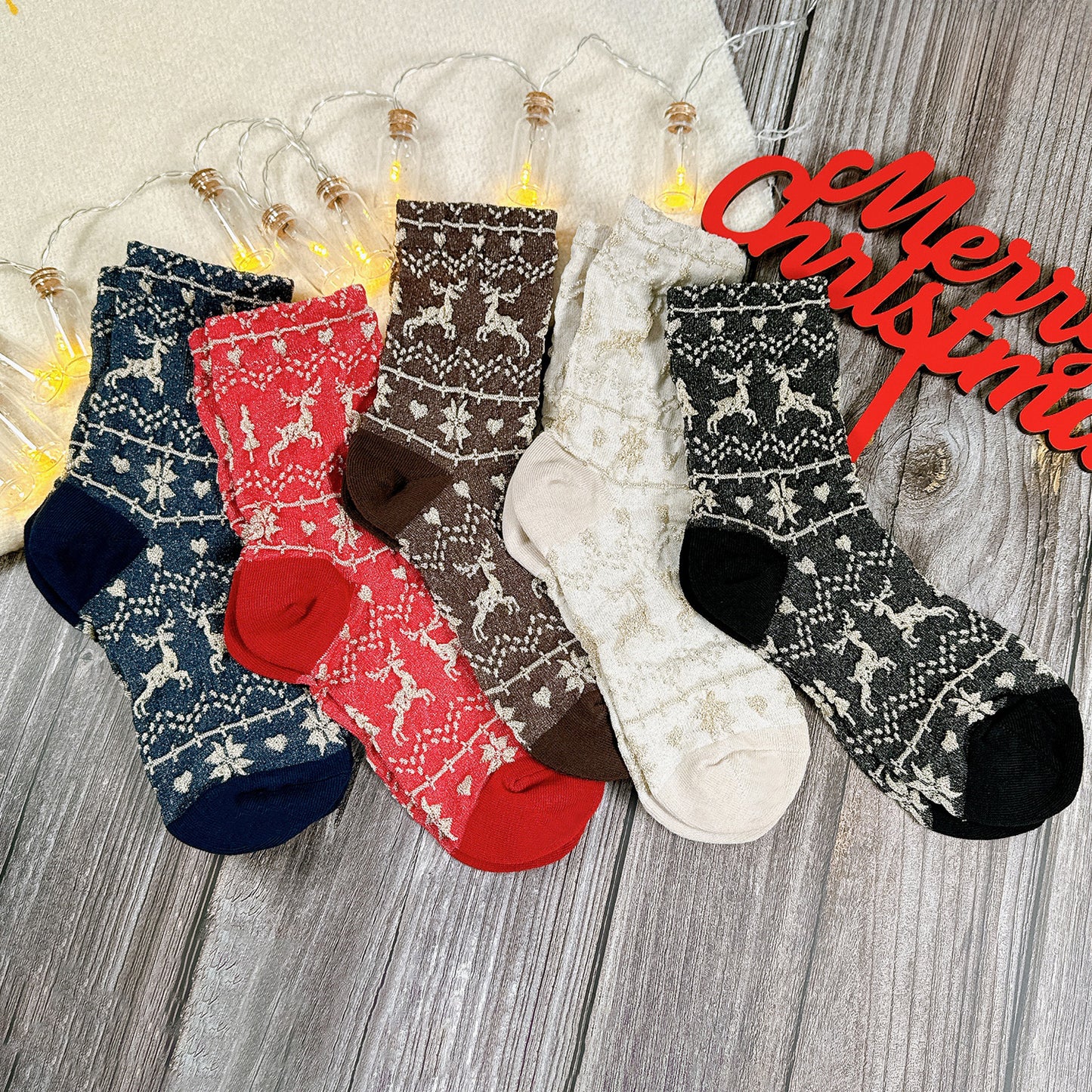 Women's Crew Winter Nordic Textured Snowy Deer Socks