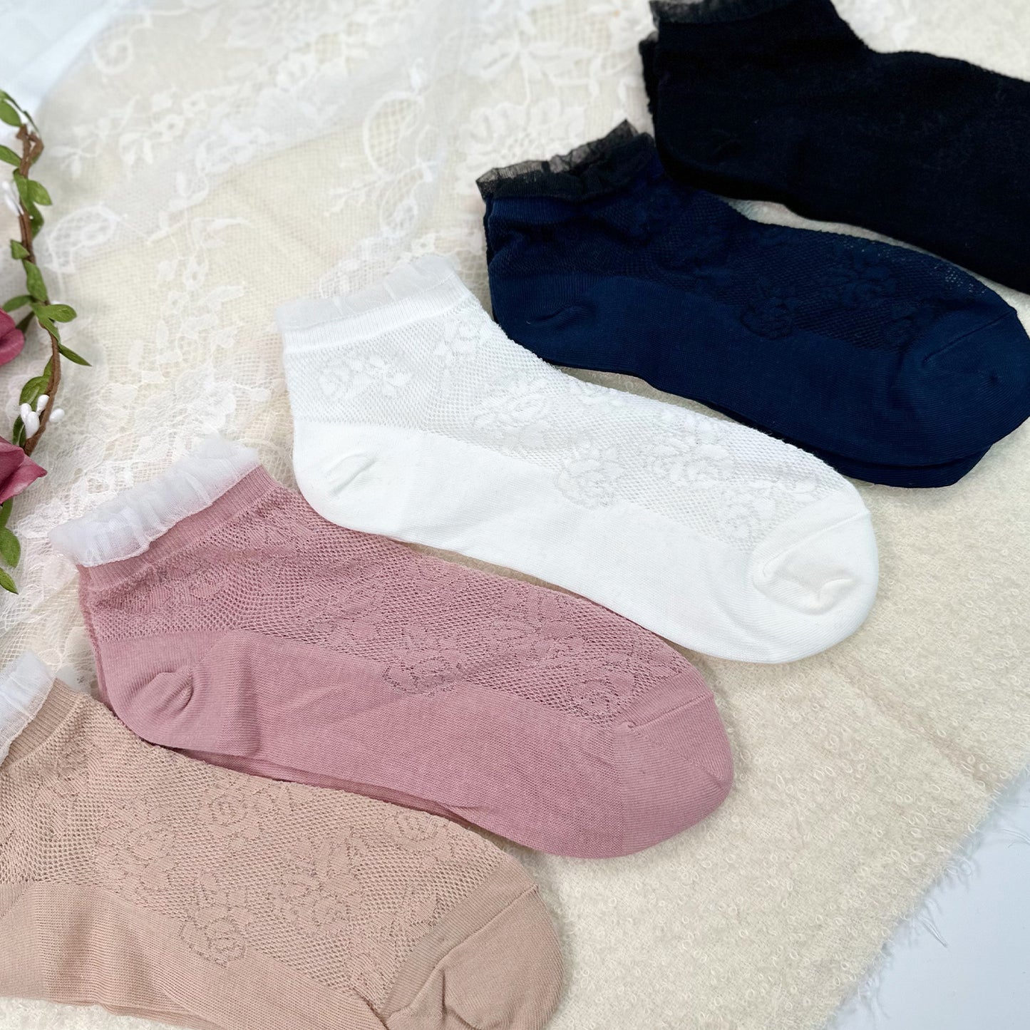 Women's Ankle See-Through Rose Socks