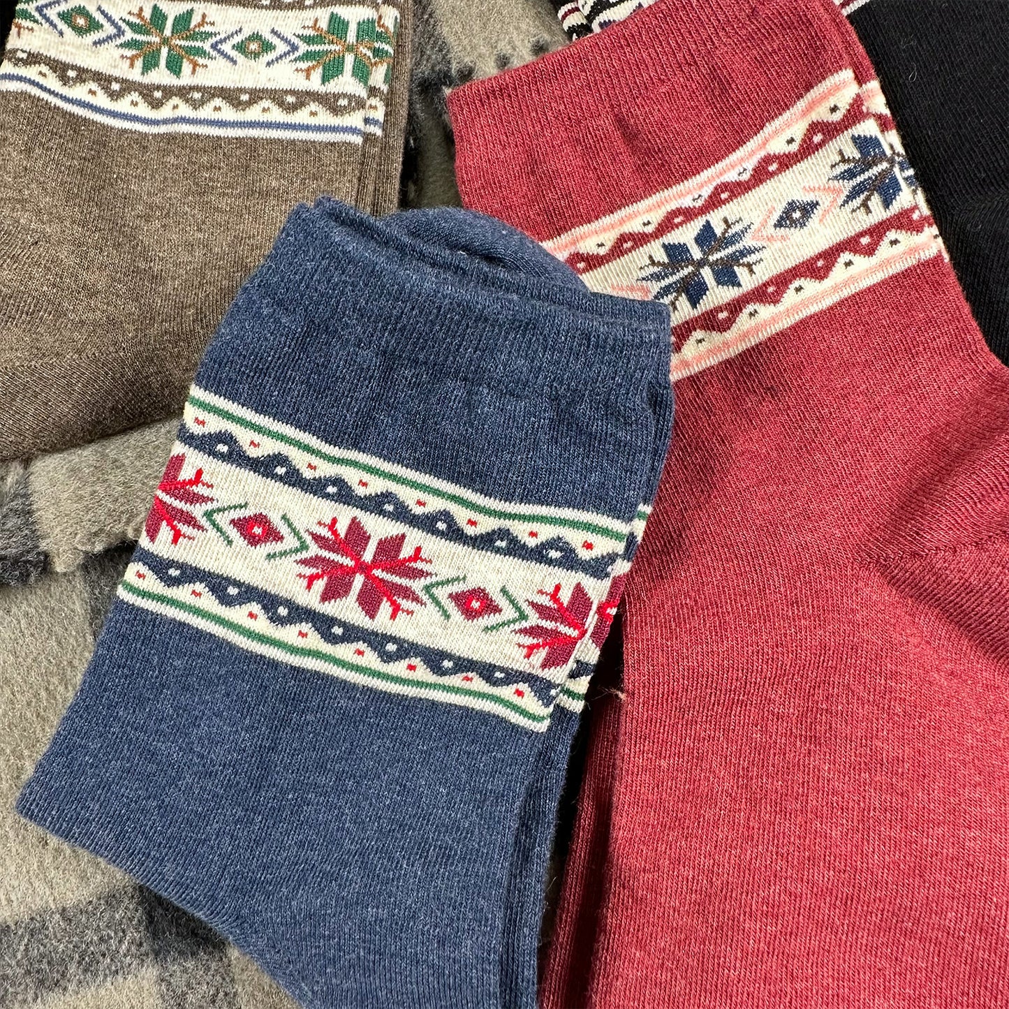 Women's Crew Winter Snowflake Socks